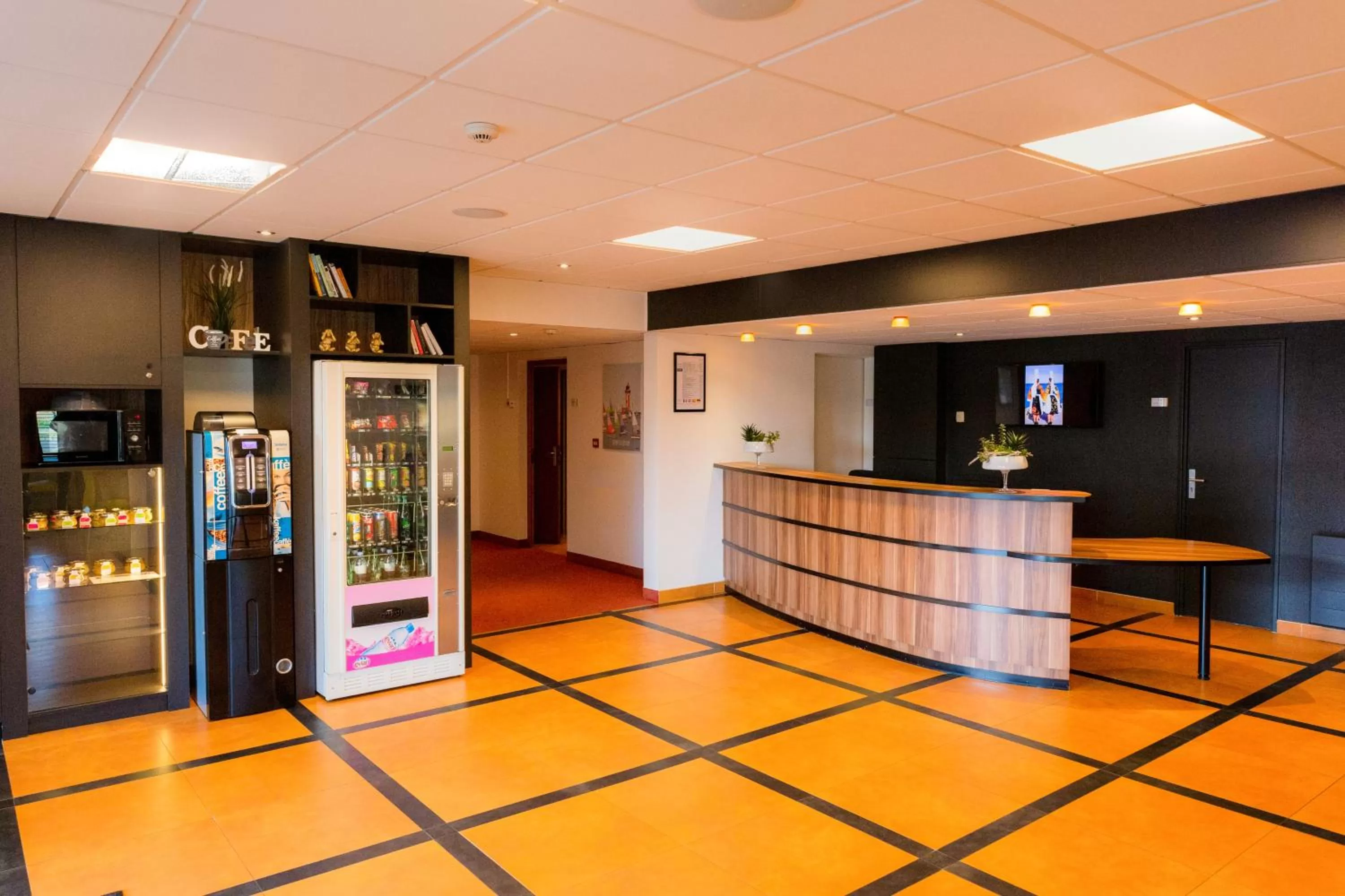 Lobby or reception in Kyriad Quimper - Pont-l'Abbé