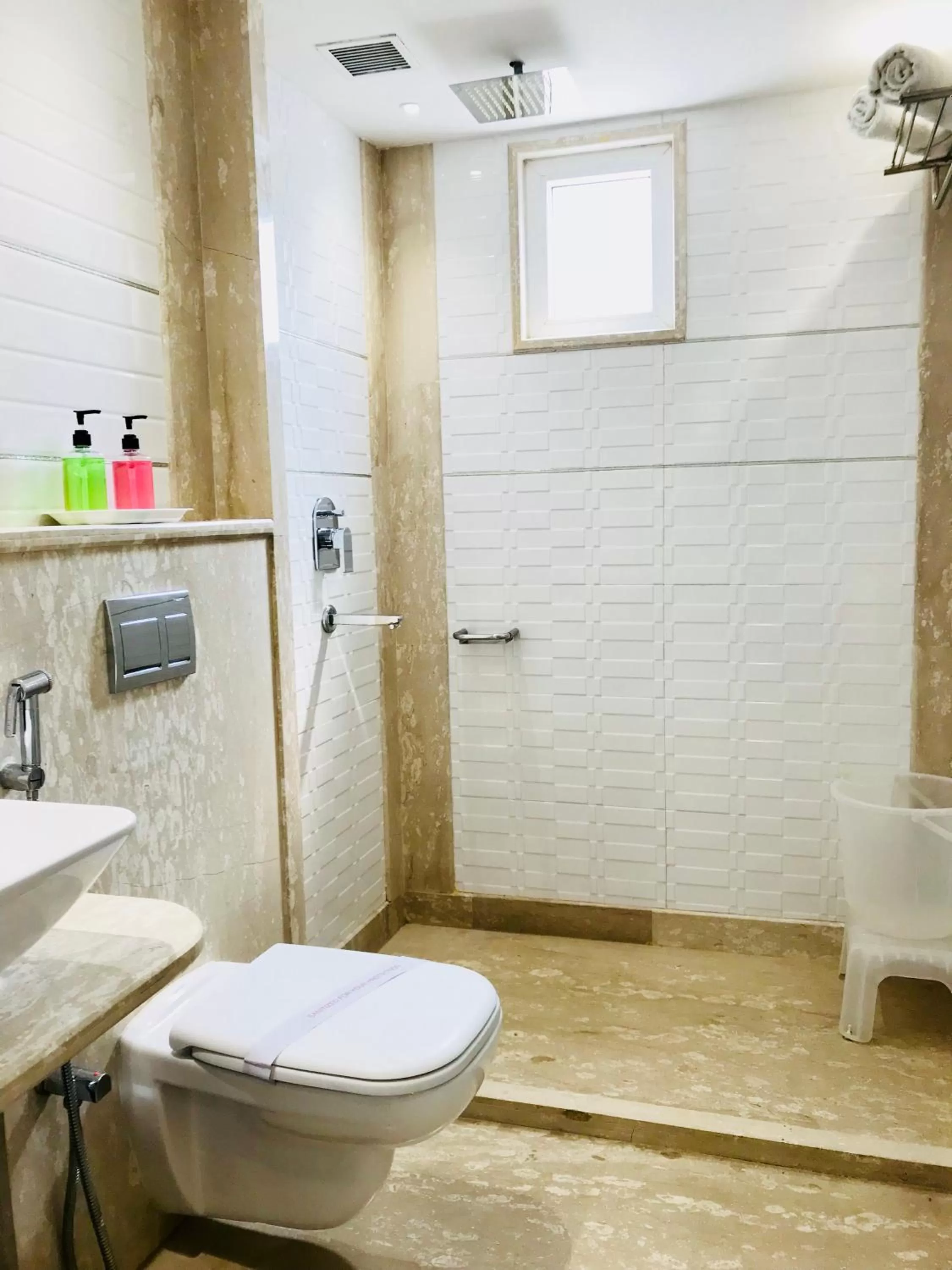 Bathroom in City Empire - New Delhi Railway Station, Near Connaught Place