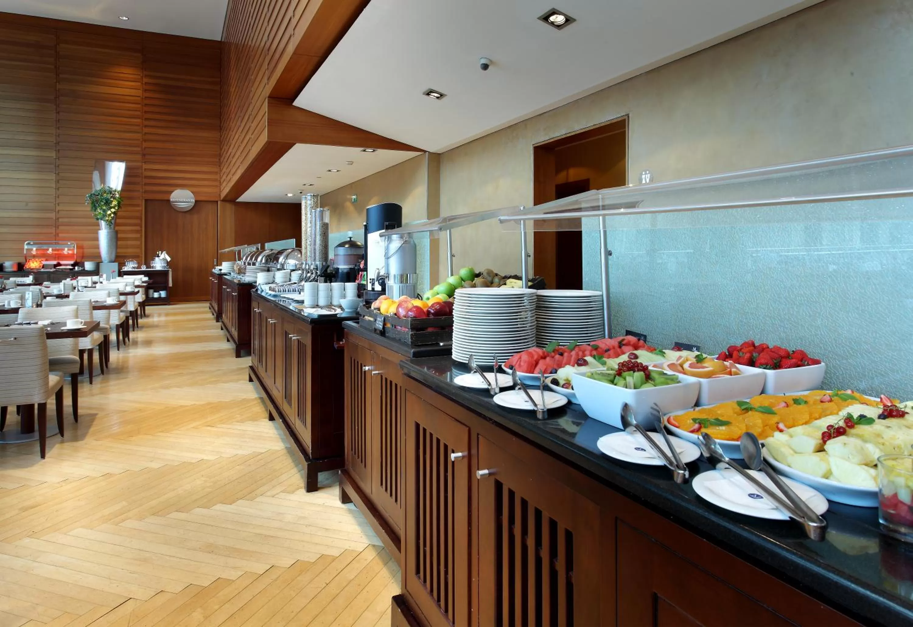 Lounge or bar in Eurostars Grand Marina Hotel GL