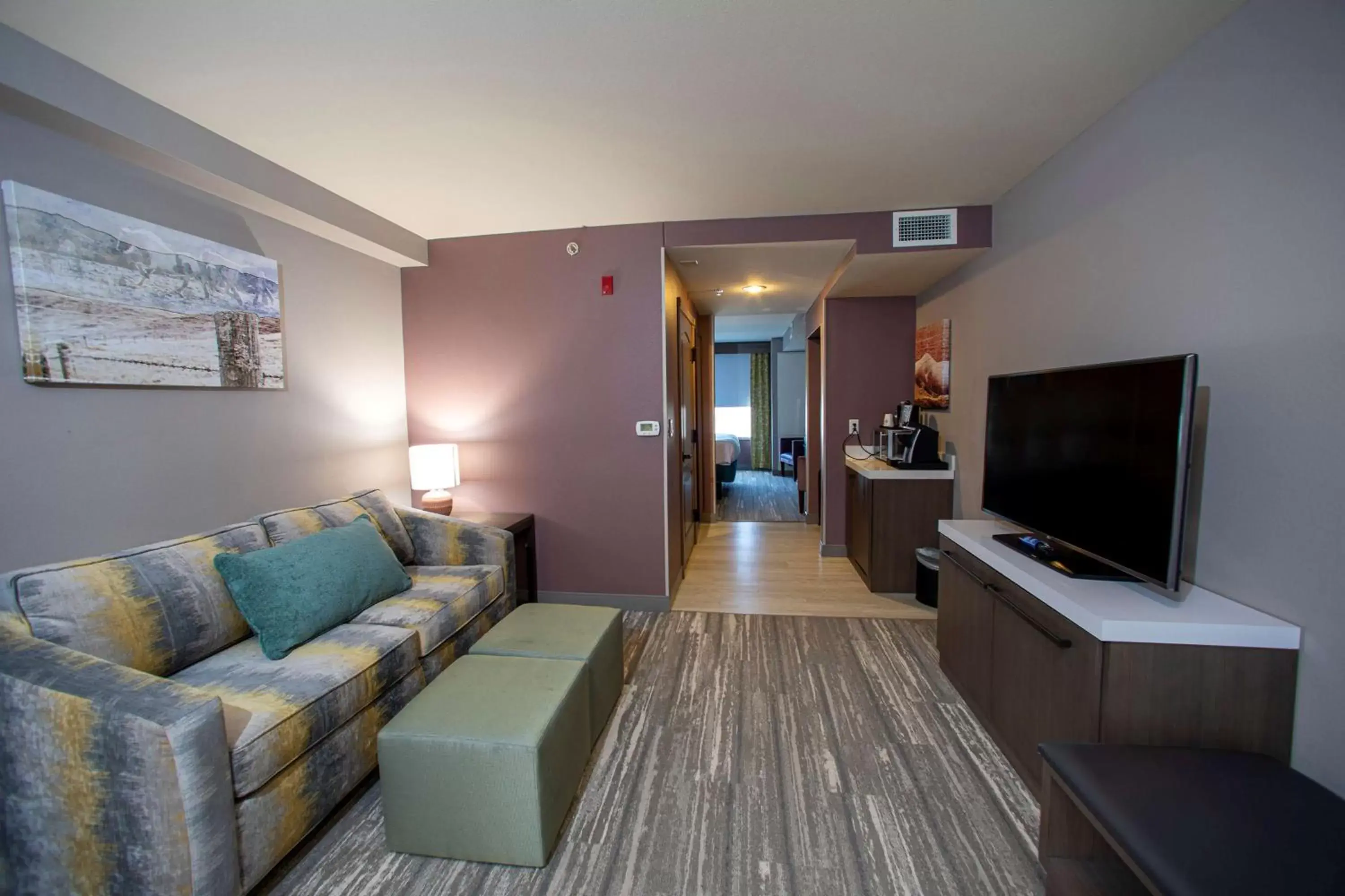 Bedroom, Seating Area in Hilton Garden Inn Rapid City