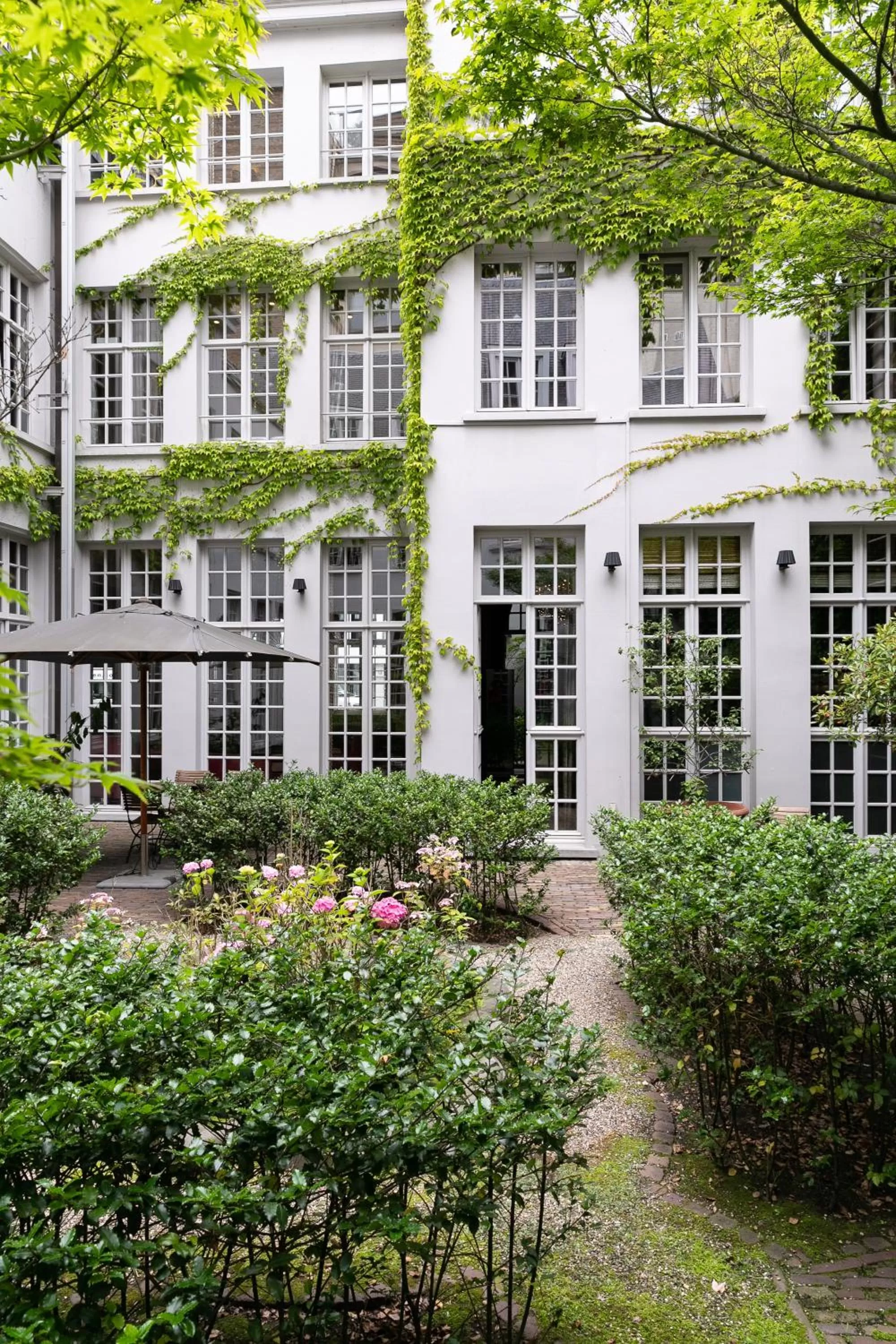 Property building in Hotel De Witte Lelie -Small Luxury Hotels of the World