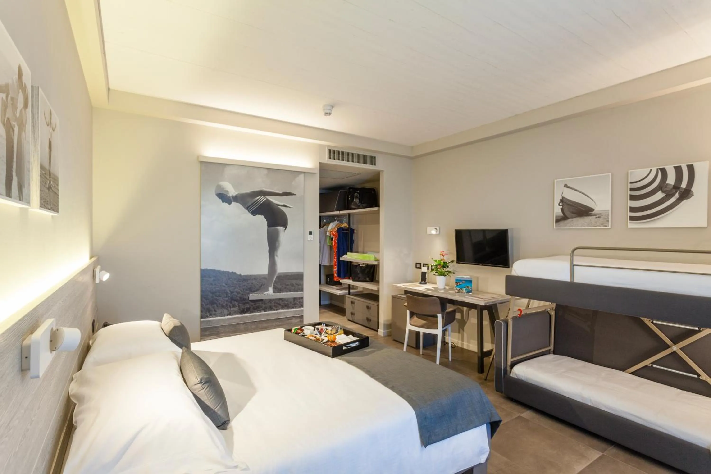 Bedroom, Bed in Nautilus Family Hotel