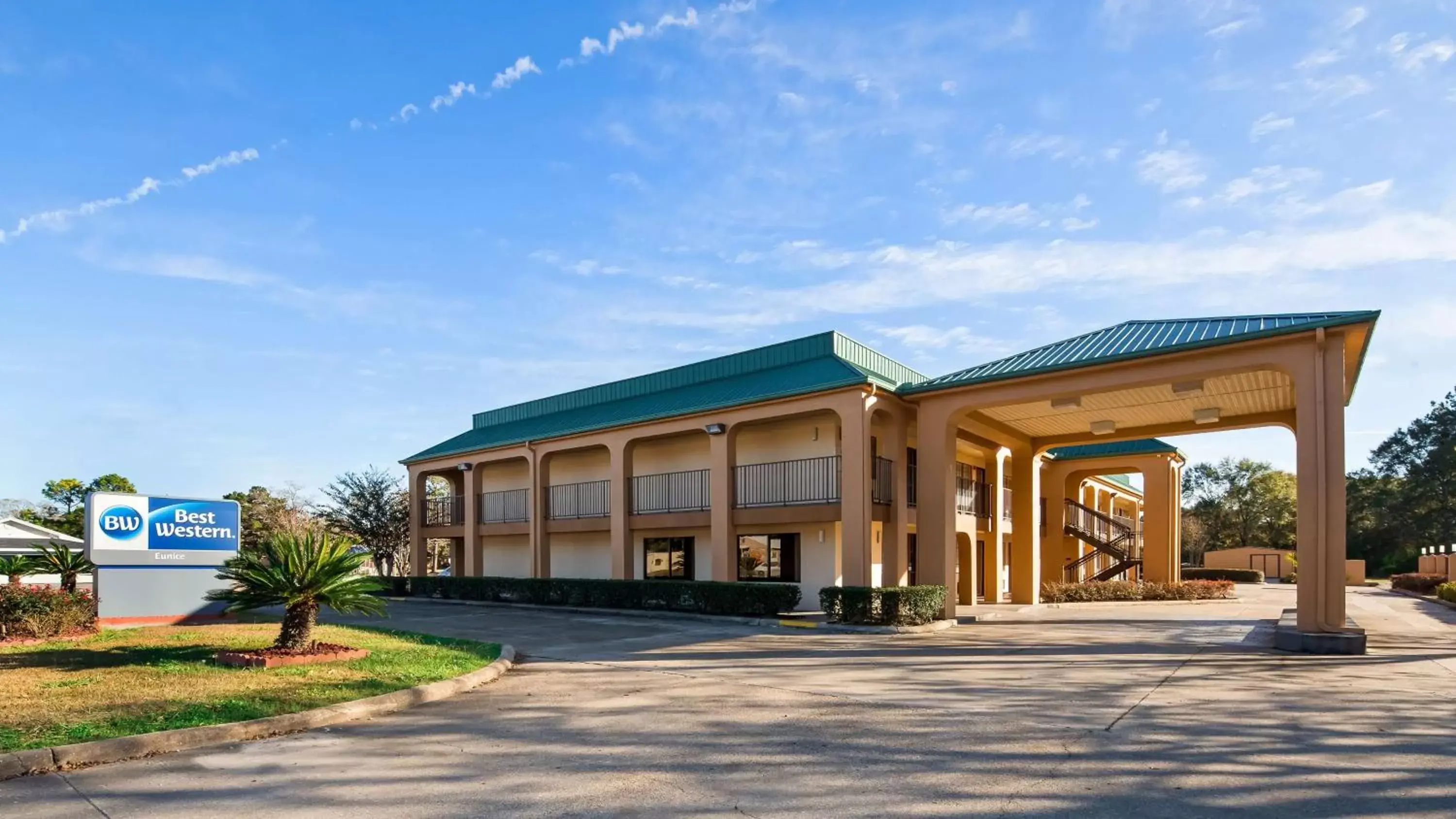 Property building in Best Western Eunice Property building in Best Western Eunice
