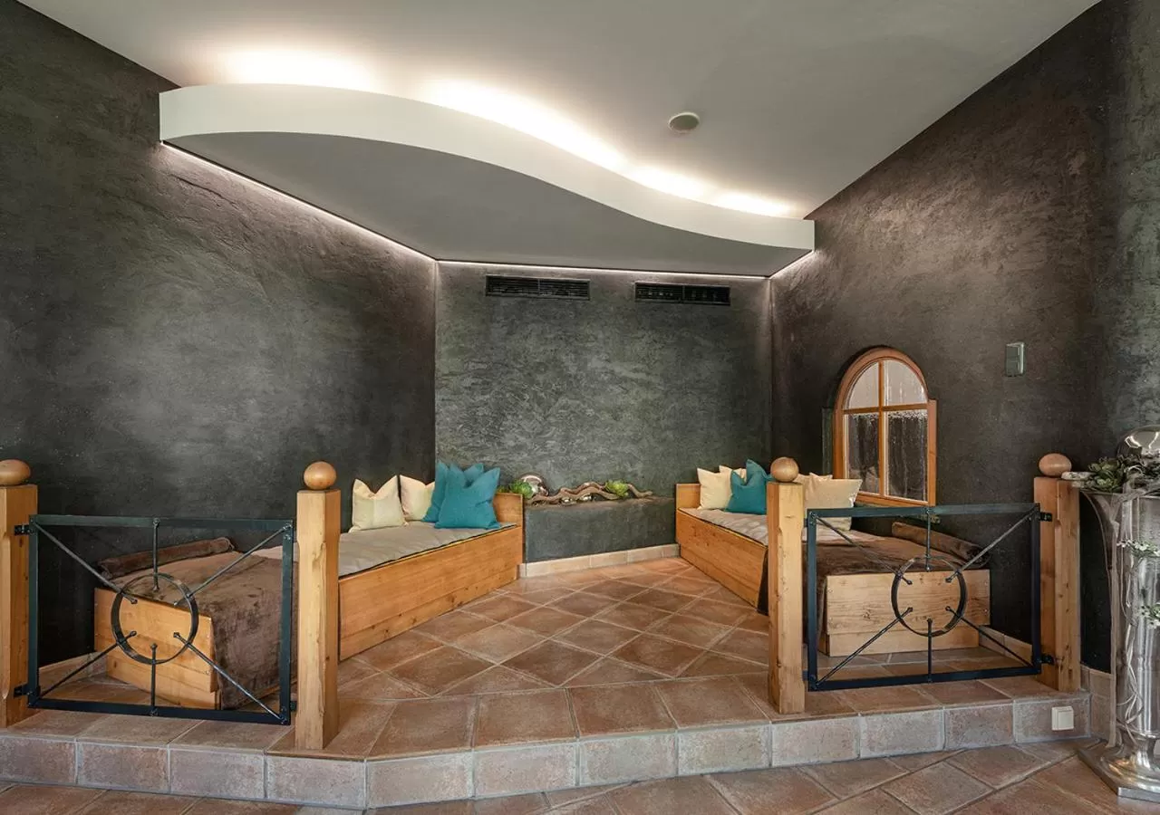 Bed in Hotel Hubertushof