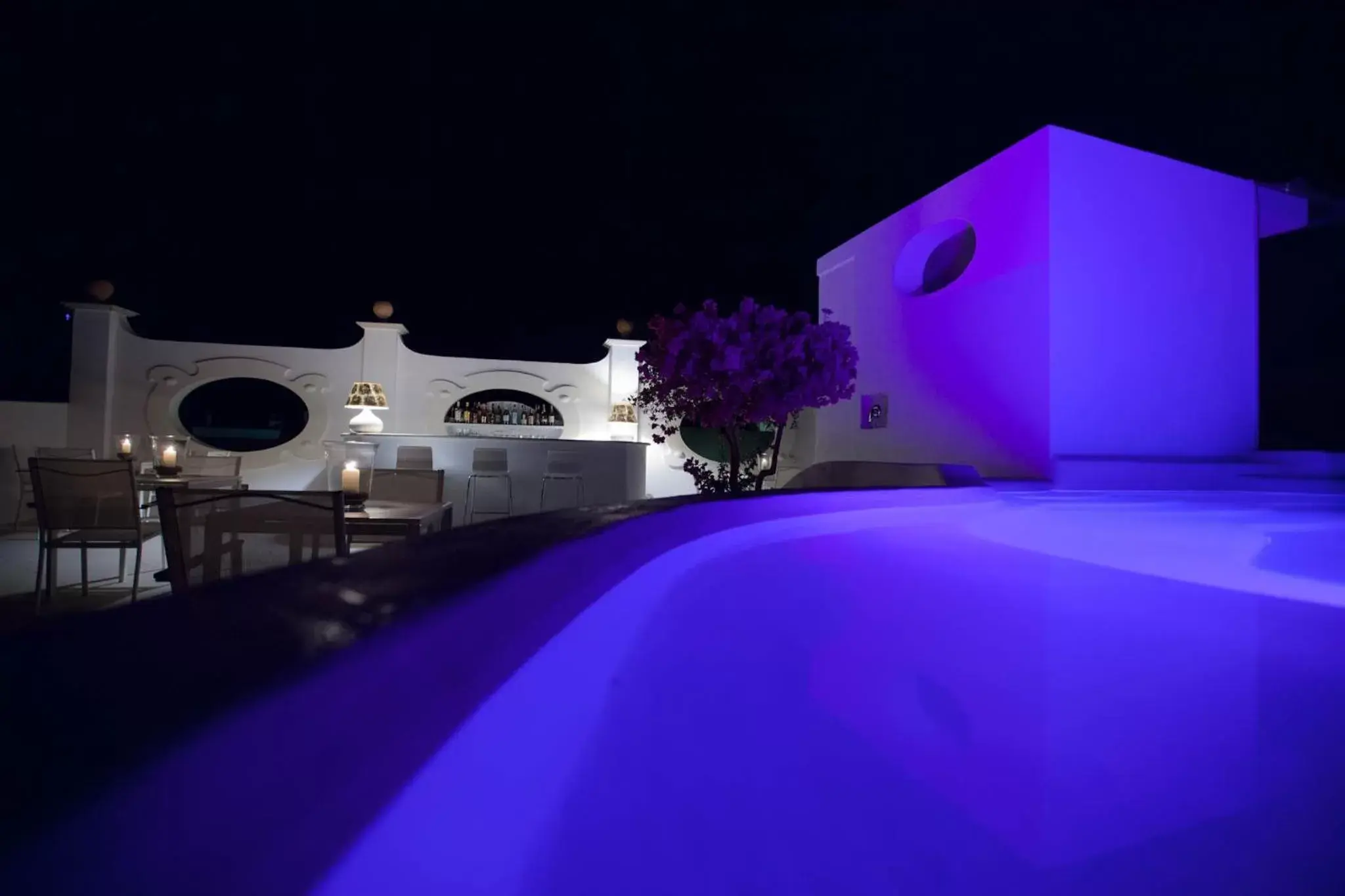 Patio, Swimming Pool in La Settima Luna Hotel