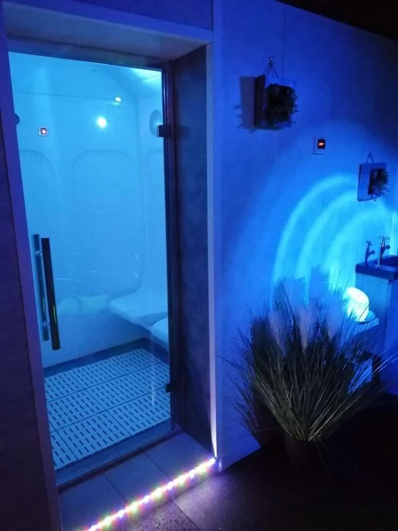 Steam room in A l'Orée du Parc