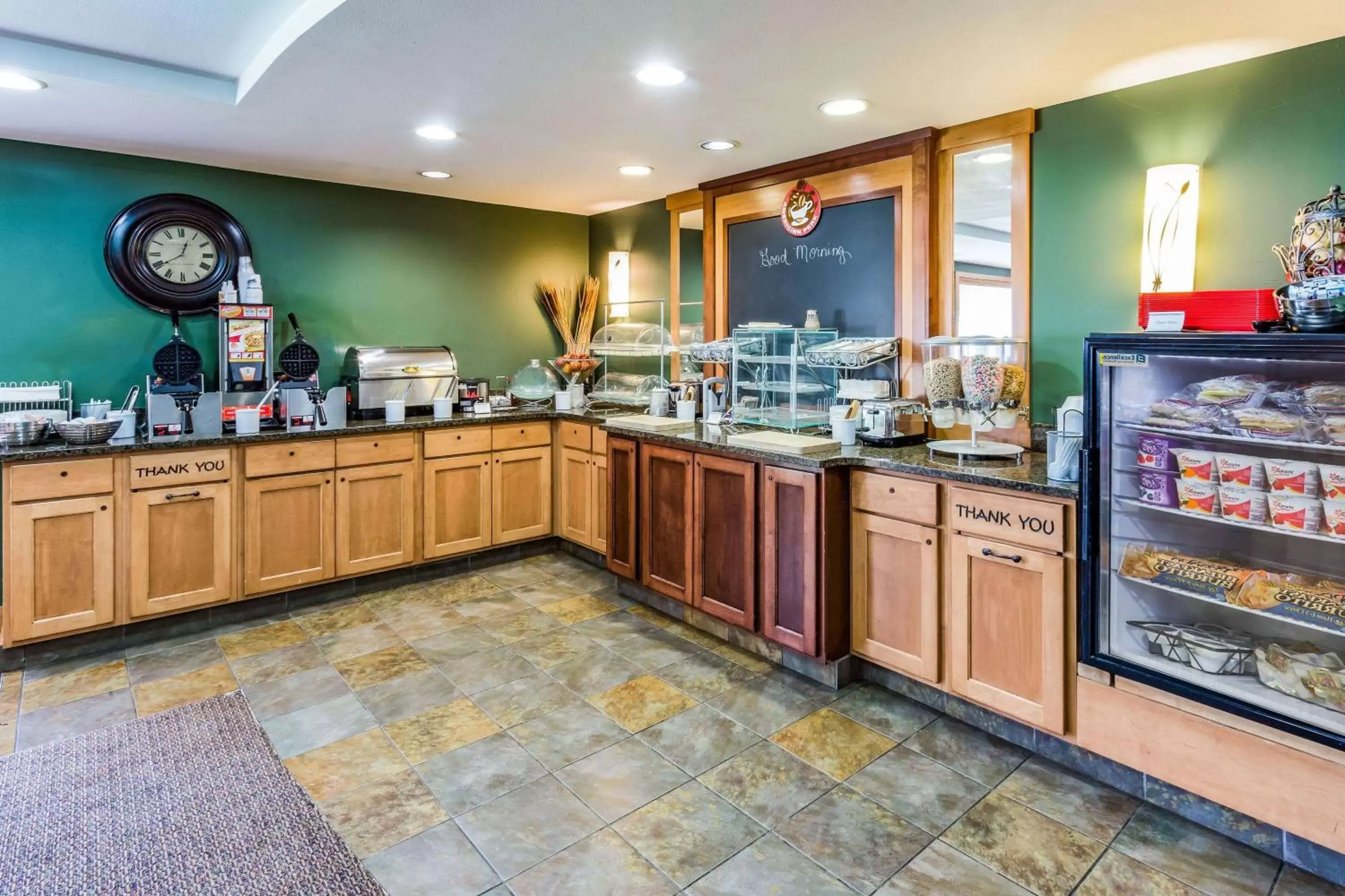 Restaurant/places to eat in AmericInn by Wyndham Fort Pierre Conference Center Restaurant/places to eat in AmericInn by Wyndham Fort Pierre Conference Center