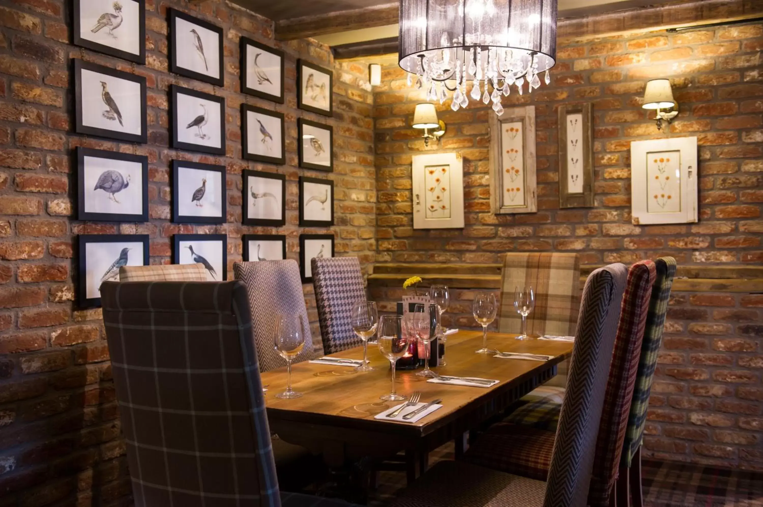 Restaurant/Places to Eat in The Melville Inn by Innkeeper's Collection