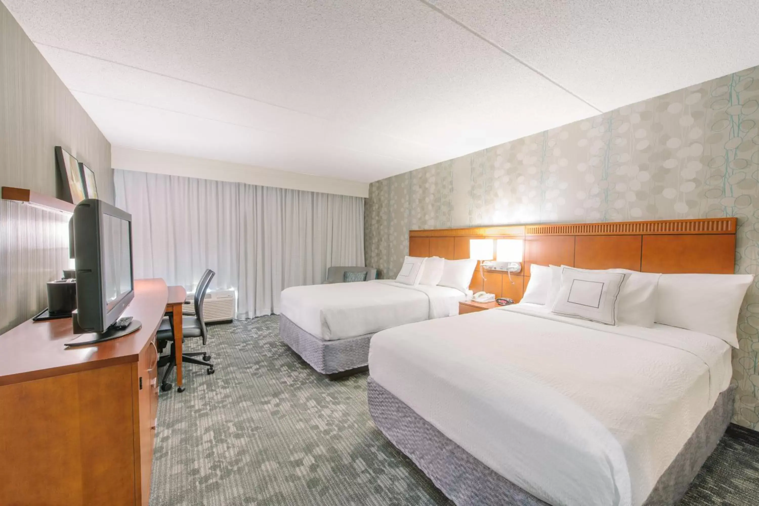 Bedroom, Bed in Courtyard by Marriott Nashua