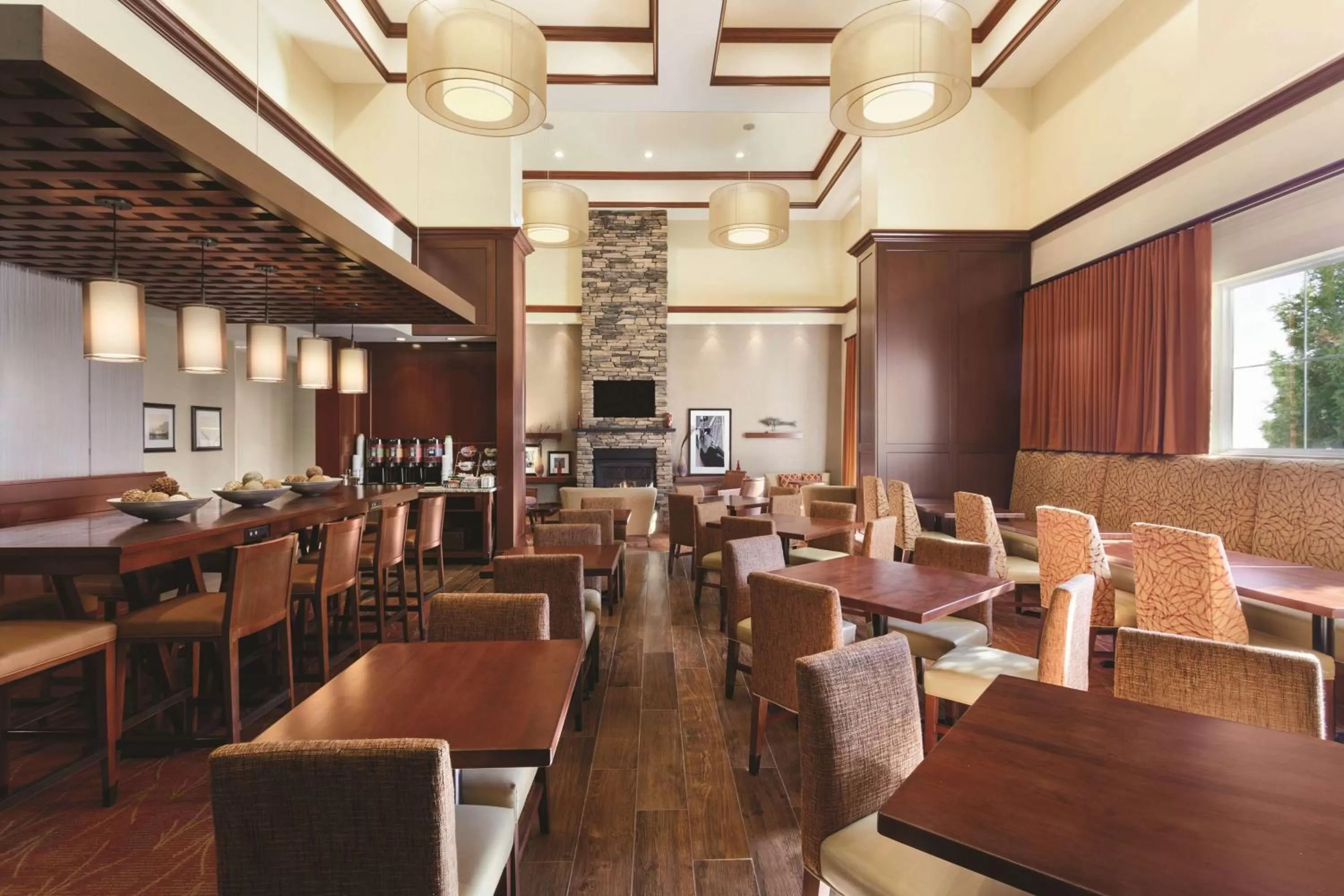 Restaurant/places to eat in Hampton Inn & Suites Mystic