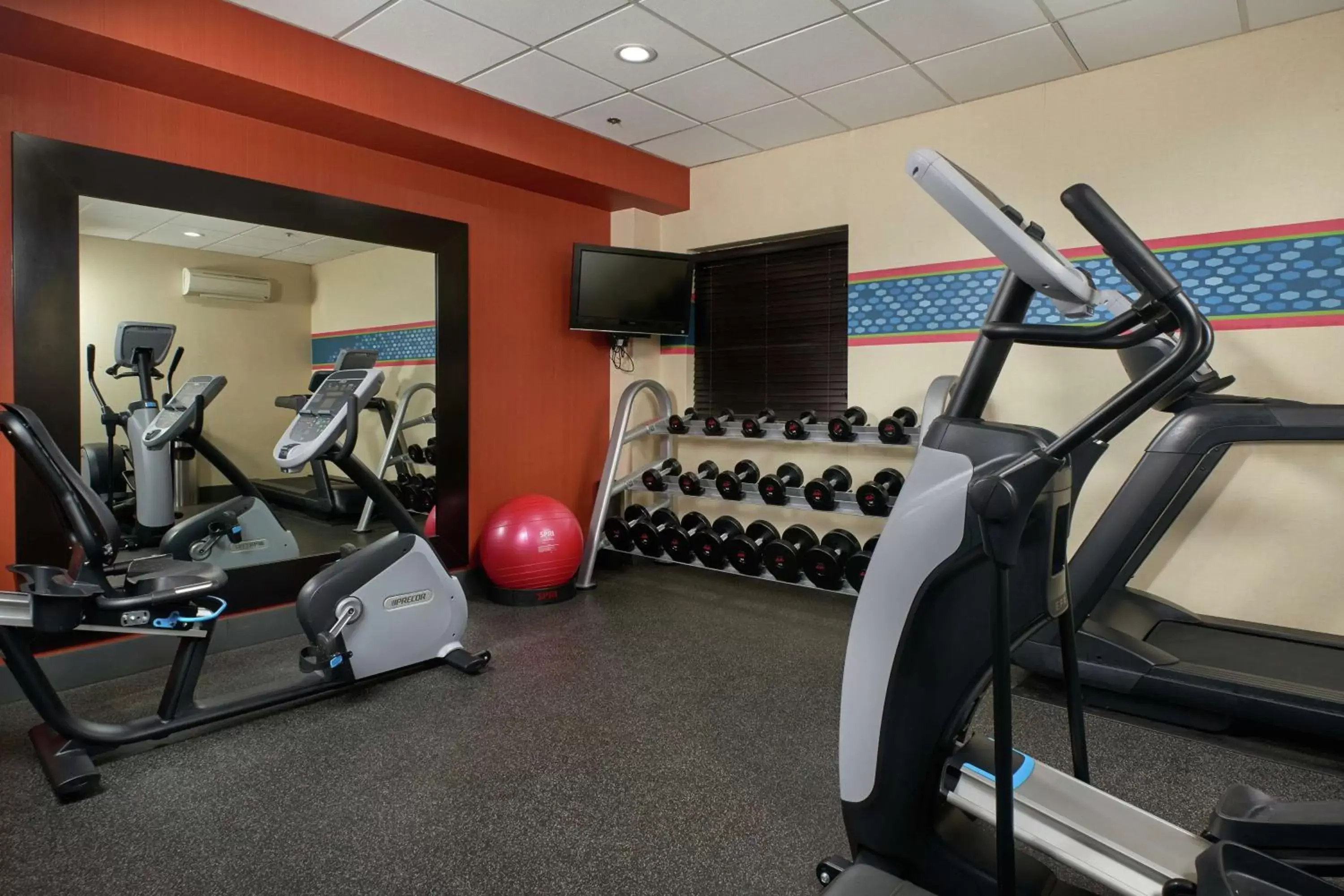 Fitness centre/facilities, Fitness Center/Facilities in Hampton Inn Niagara Falls