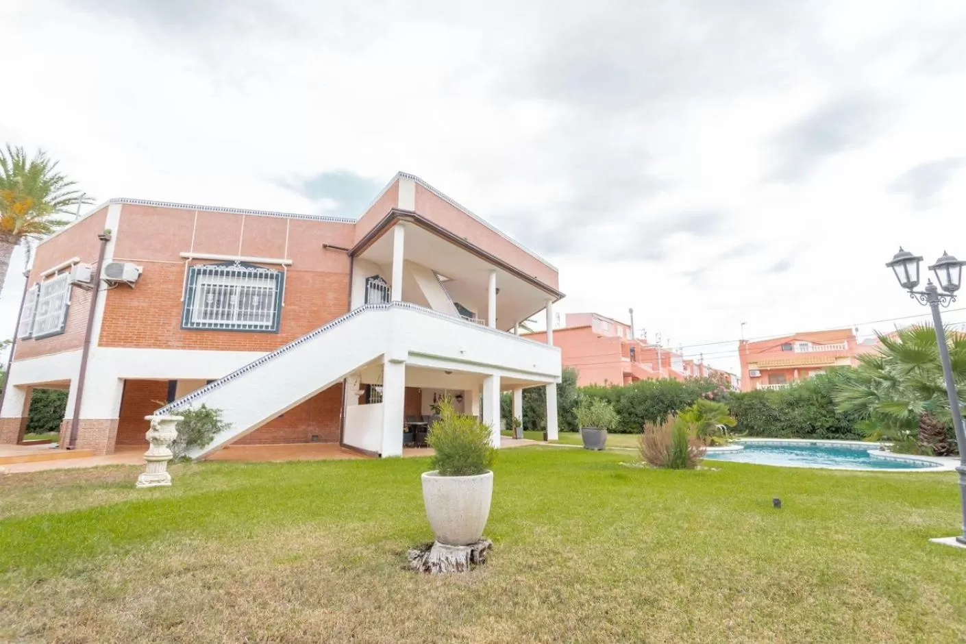 Property building in Anna's garden