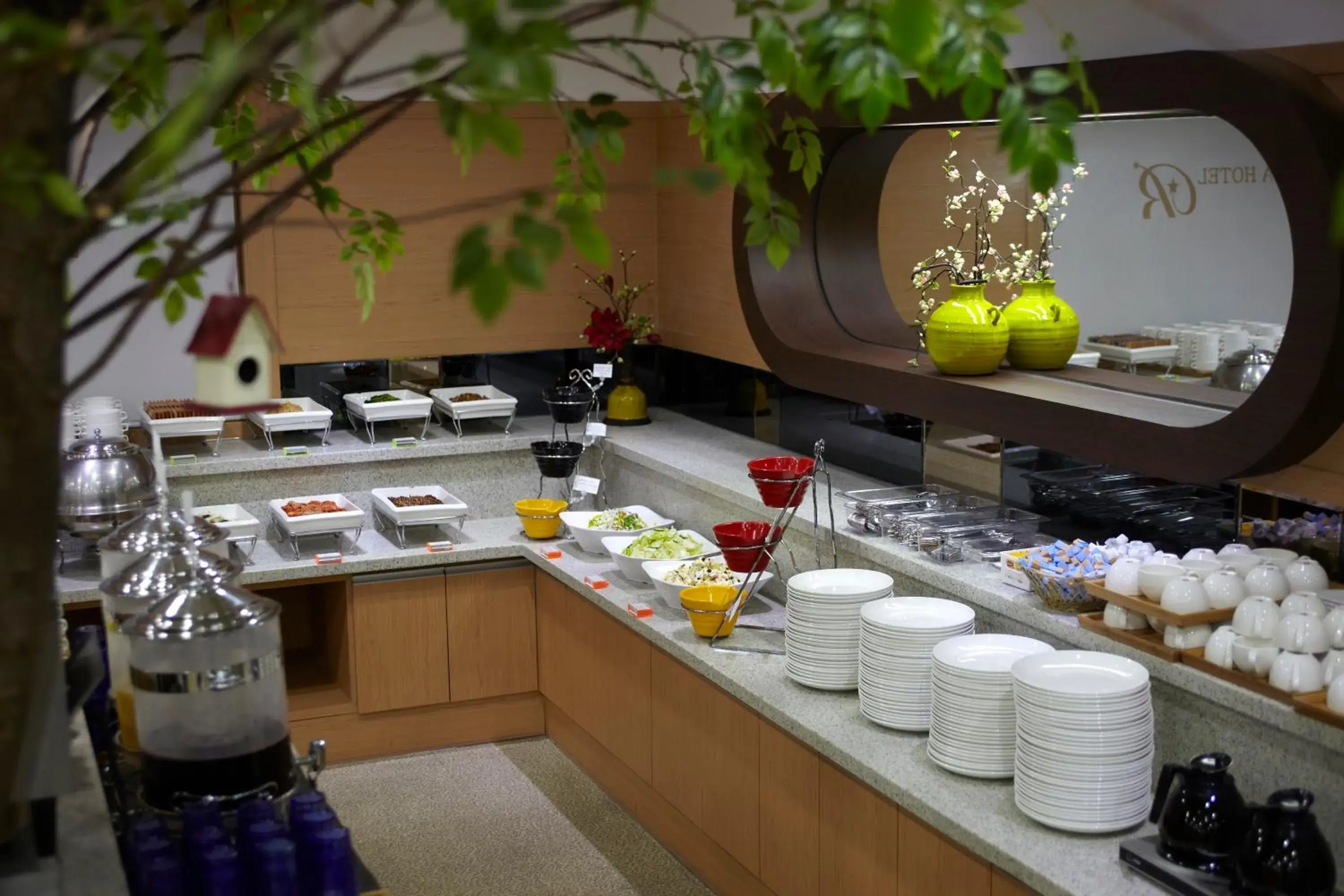 Buffet breakfast, Food in Benikea Hotel Yeosu