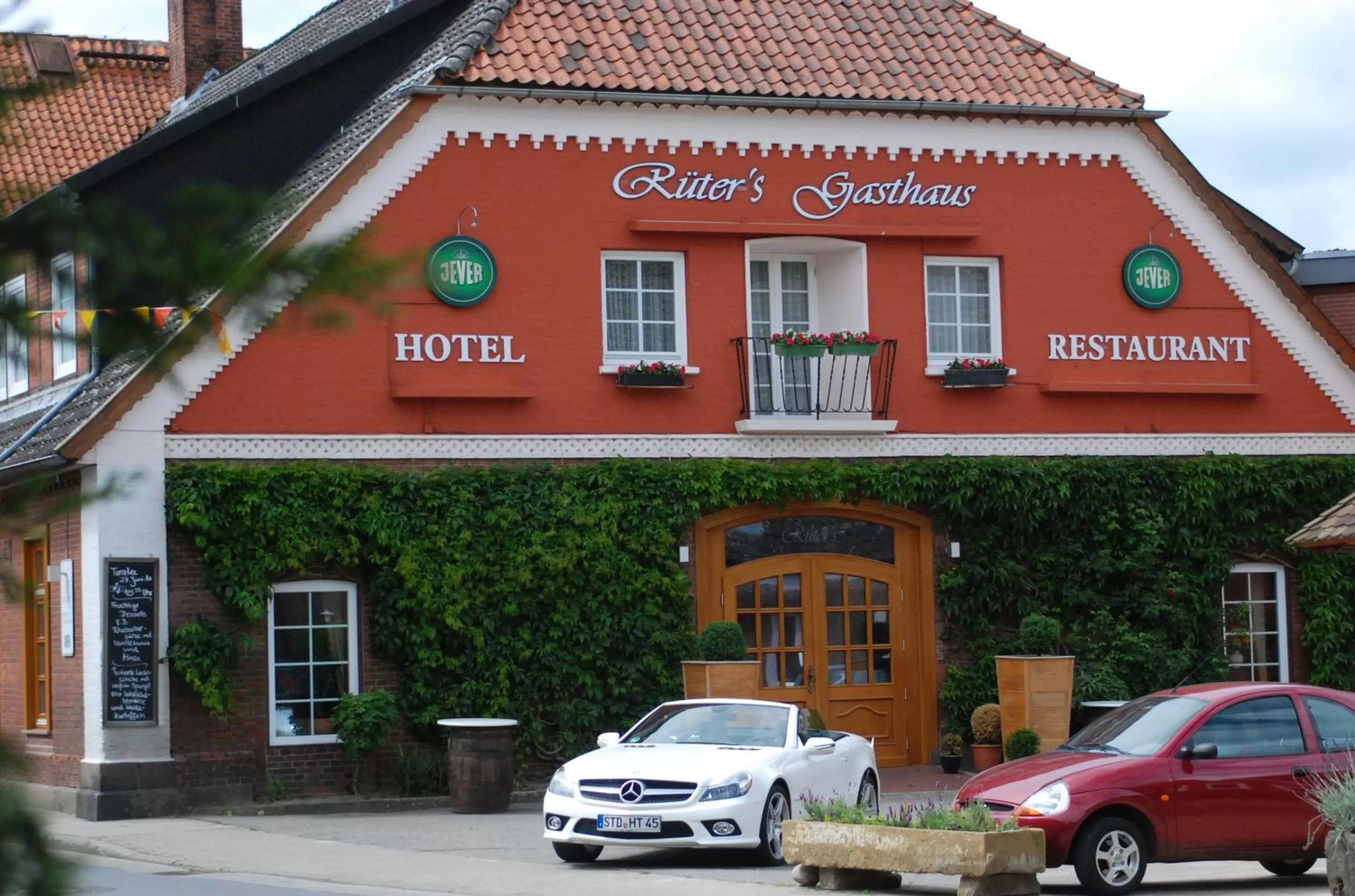 Property building in Rüter's Hotel & Restaurant