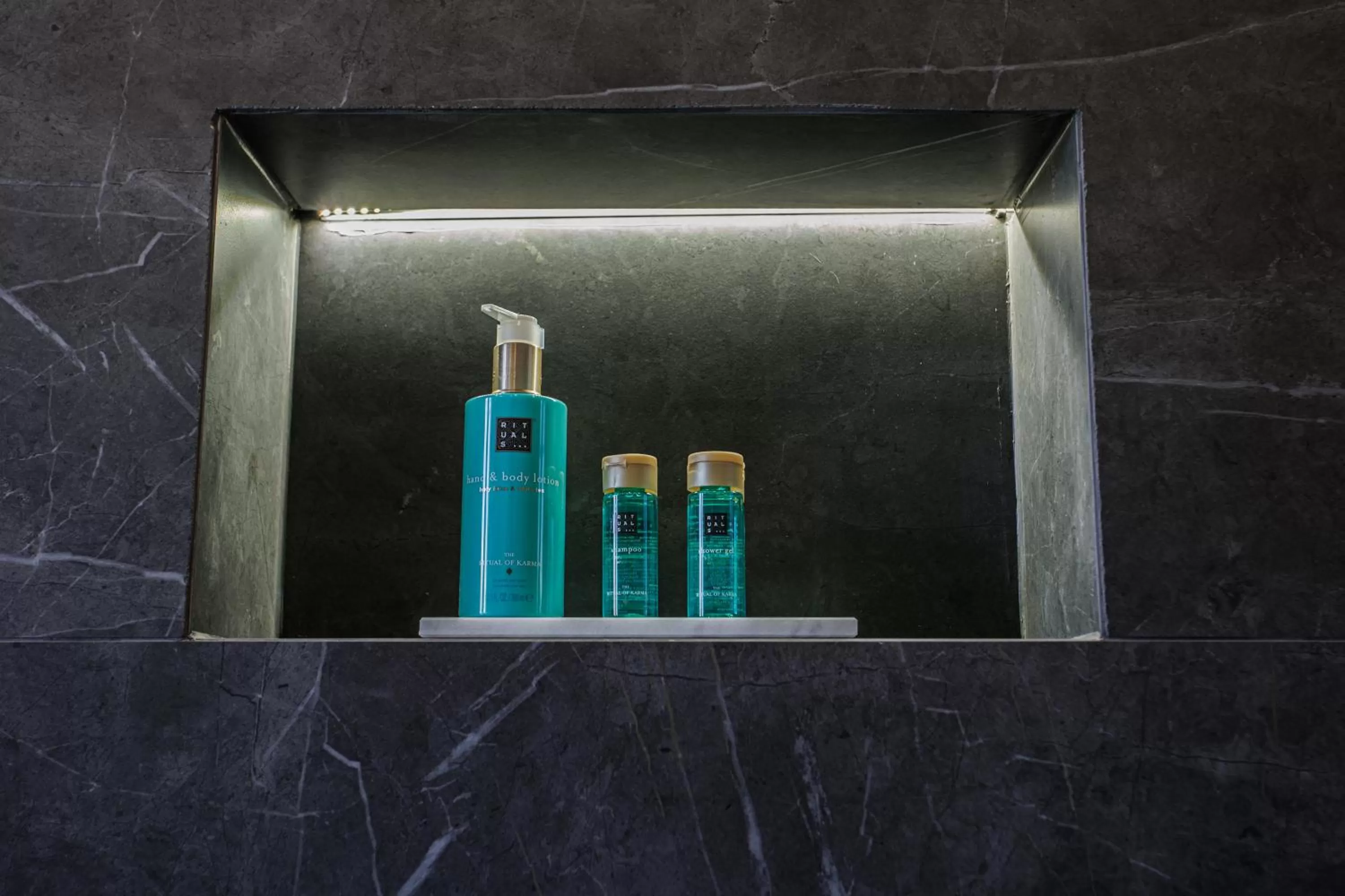 Bathroom in Heritage Rooms Split Olympic Dream