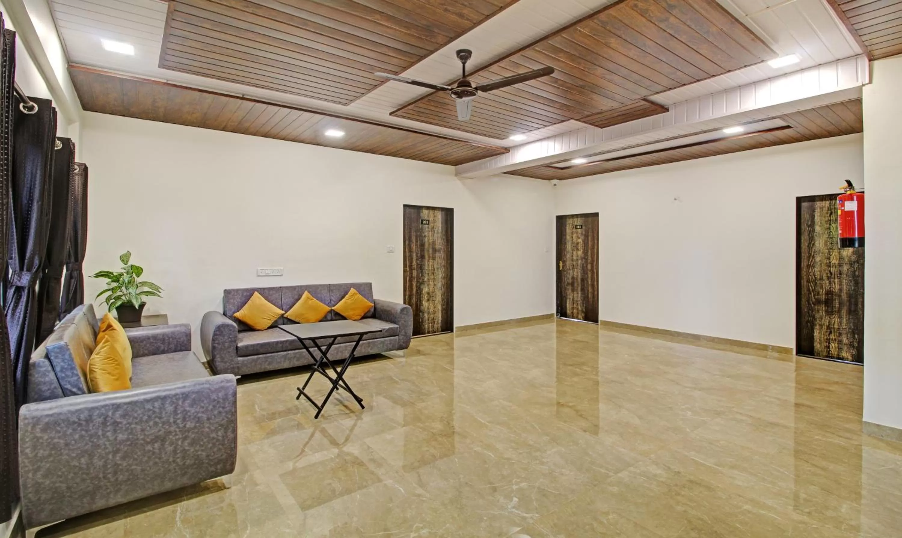 Treebo Trend Raaya Regency