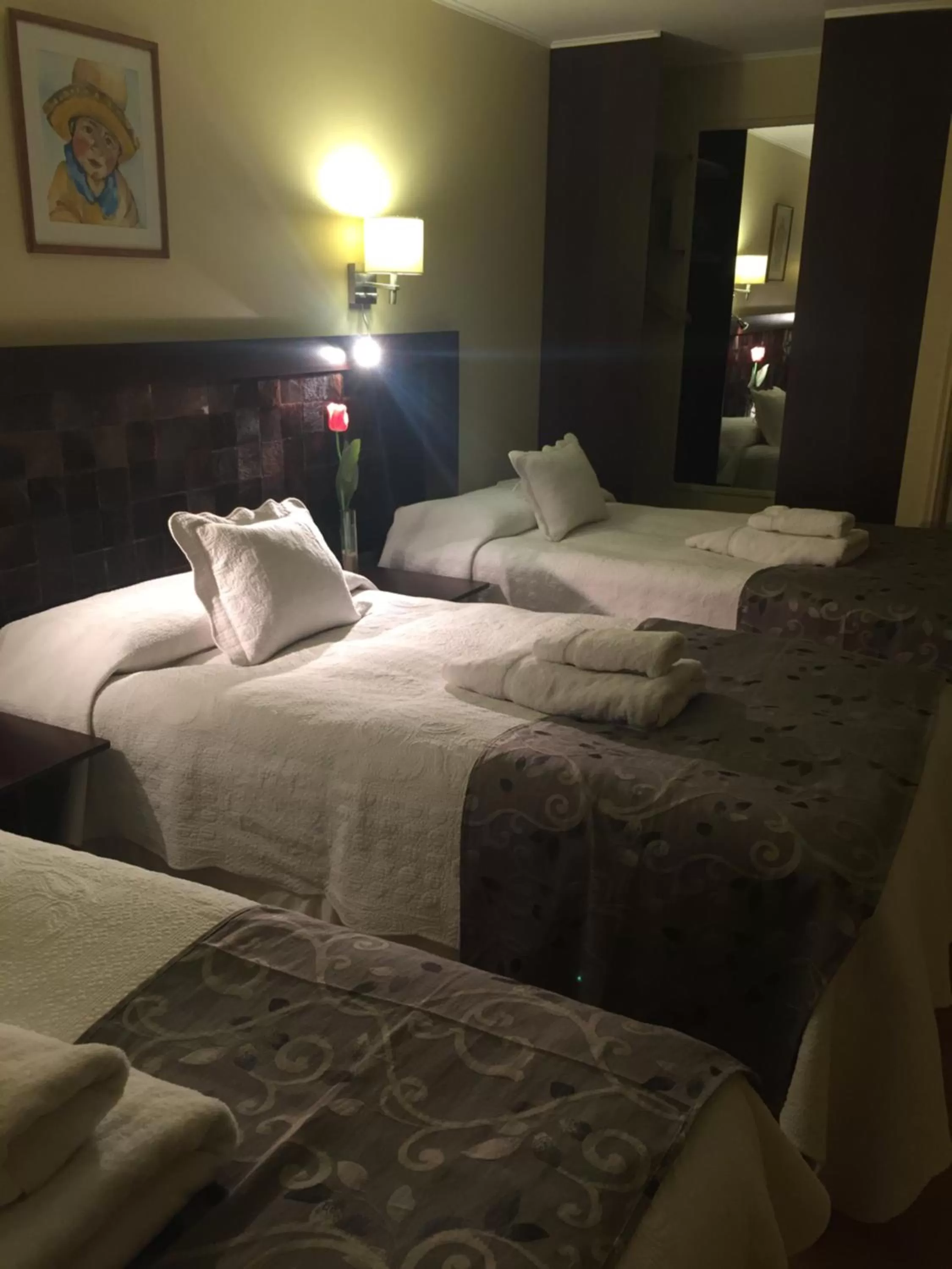 Photo of the whole room, Bed in Atankalama