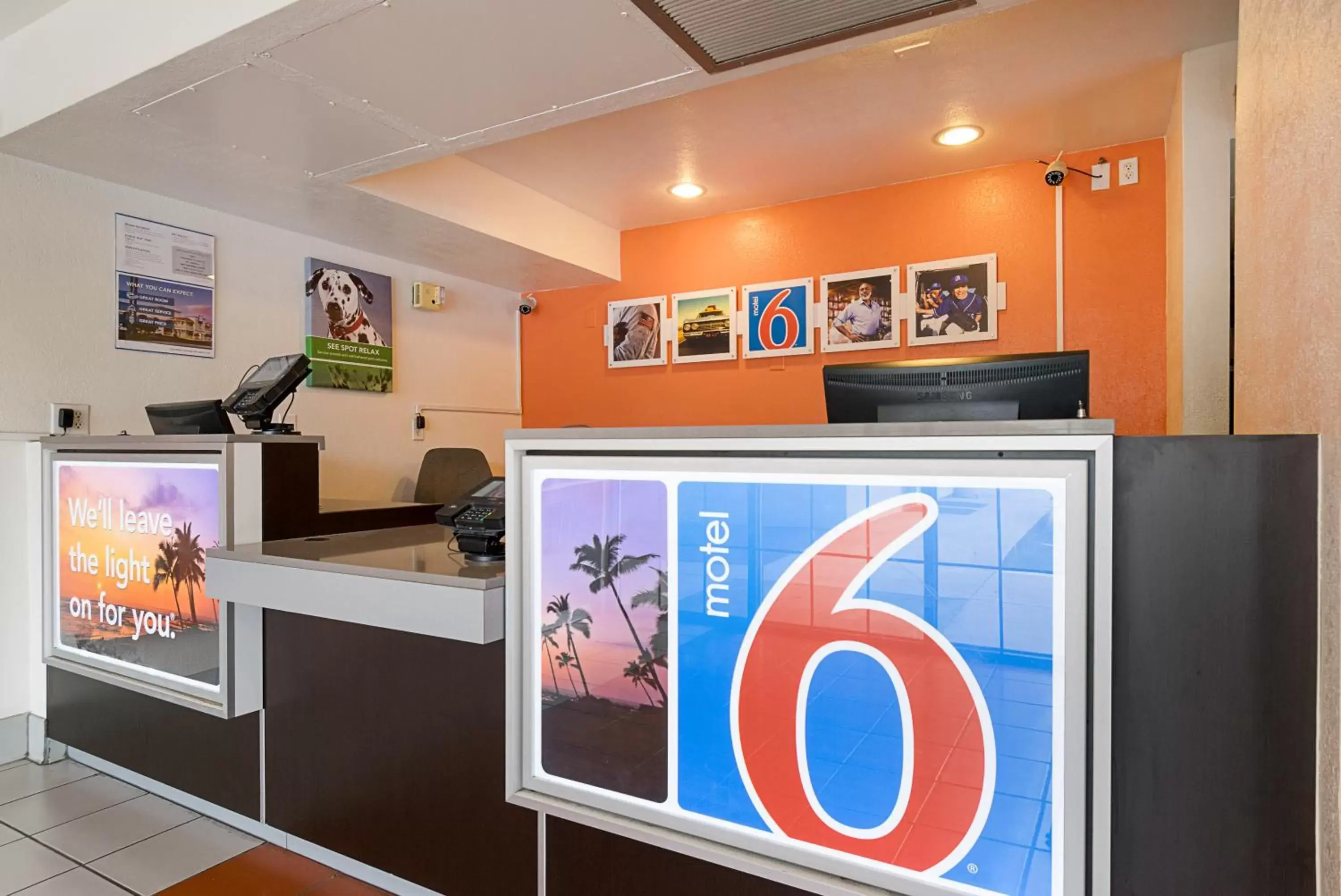 Lobby or reception, Lobby/Reception in Motel 6-Carpinteria, CA - Santa Barbara - South