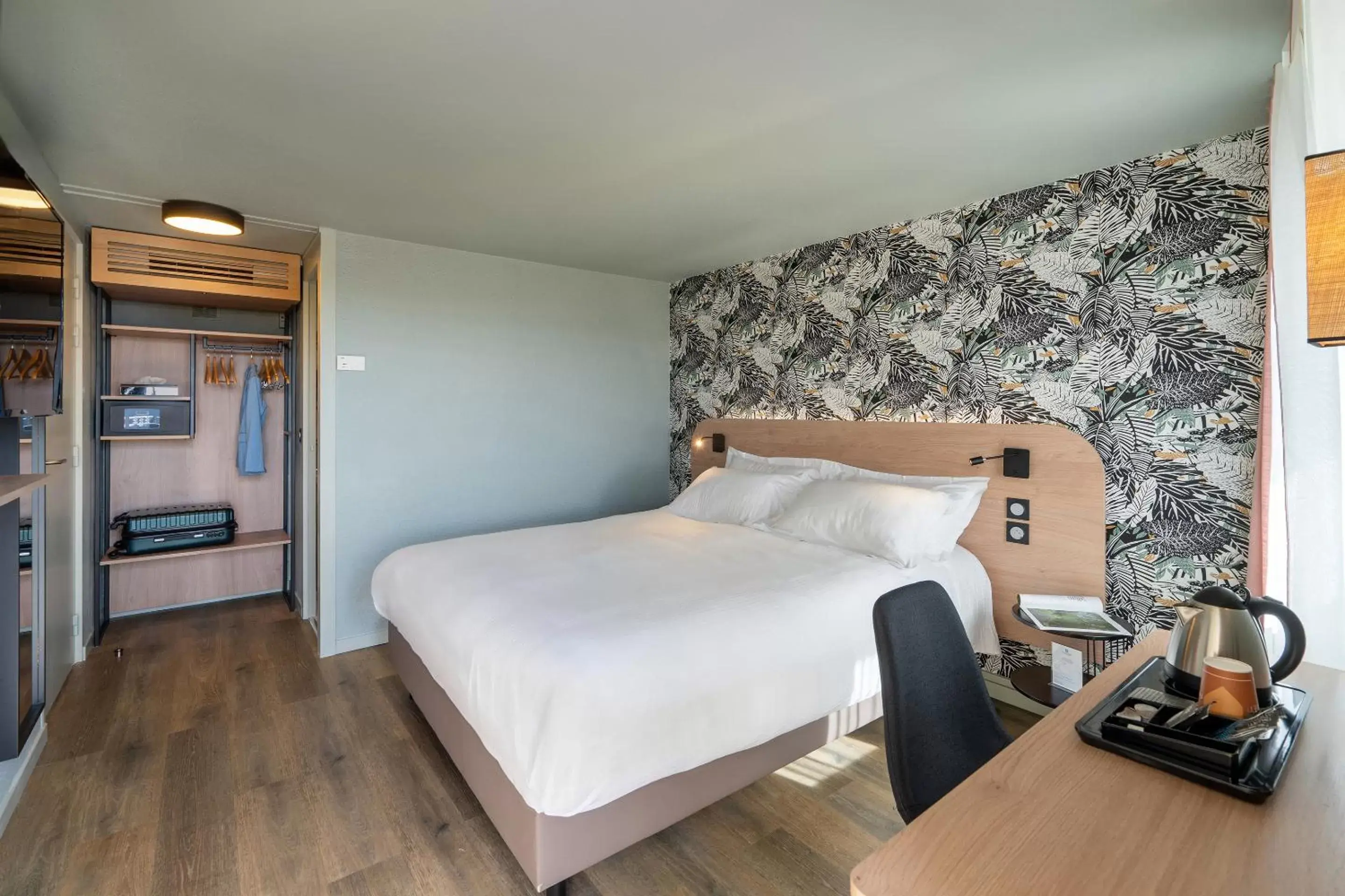 Bed in Sure Hotel by Best Western Rochefort-sur-Mer