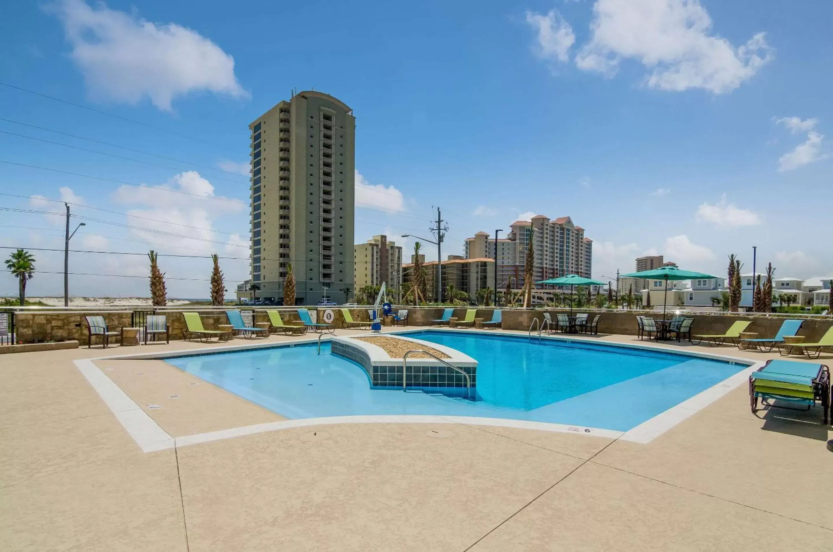 Swimming Pool in Comfort Inn & Suites Gulf Shores East Beach near Gulf State Park