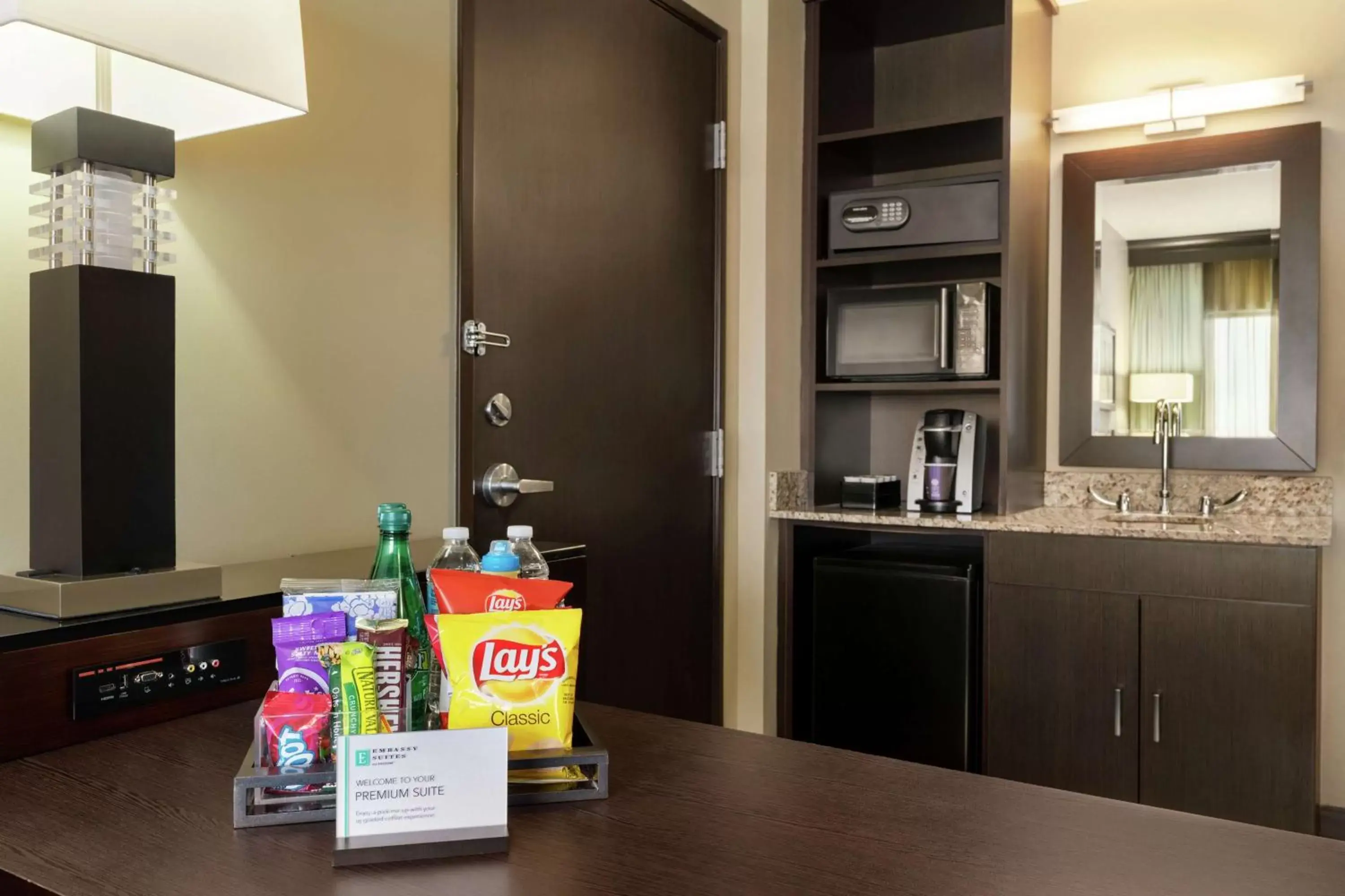 Kitchen or kitchenette in Embassy Suites by Hilton Salt Lake West Valley City