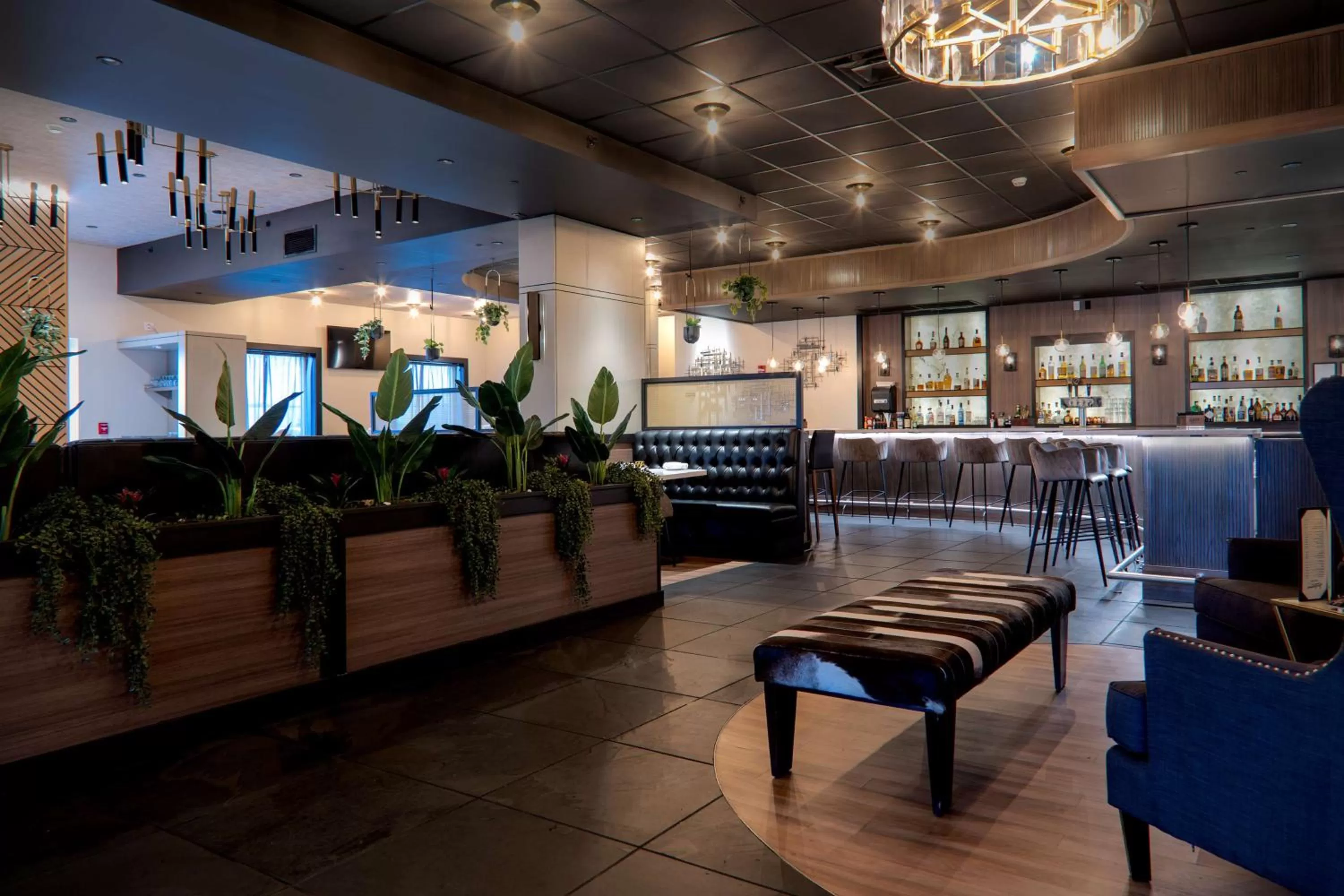 Restaurant/places to eat in Hilton Garden Inn Pittsburgh/Southpointe