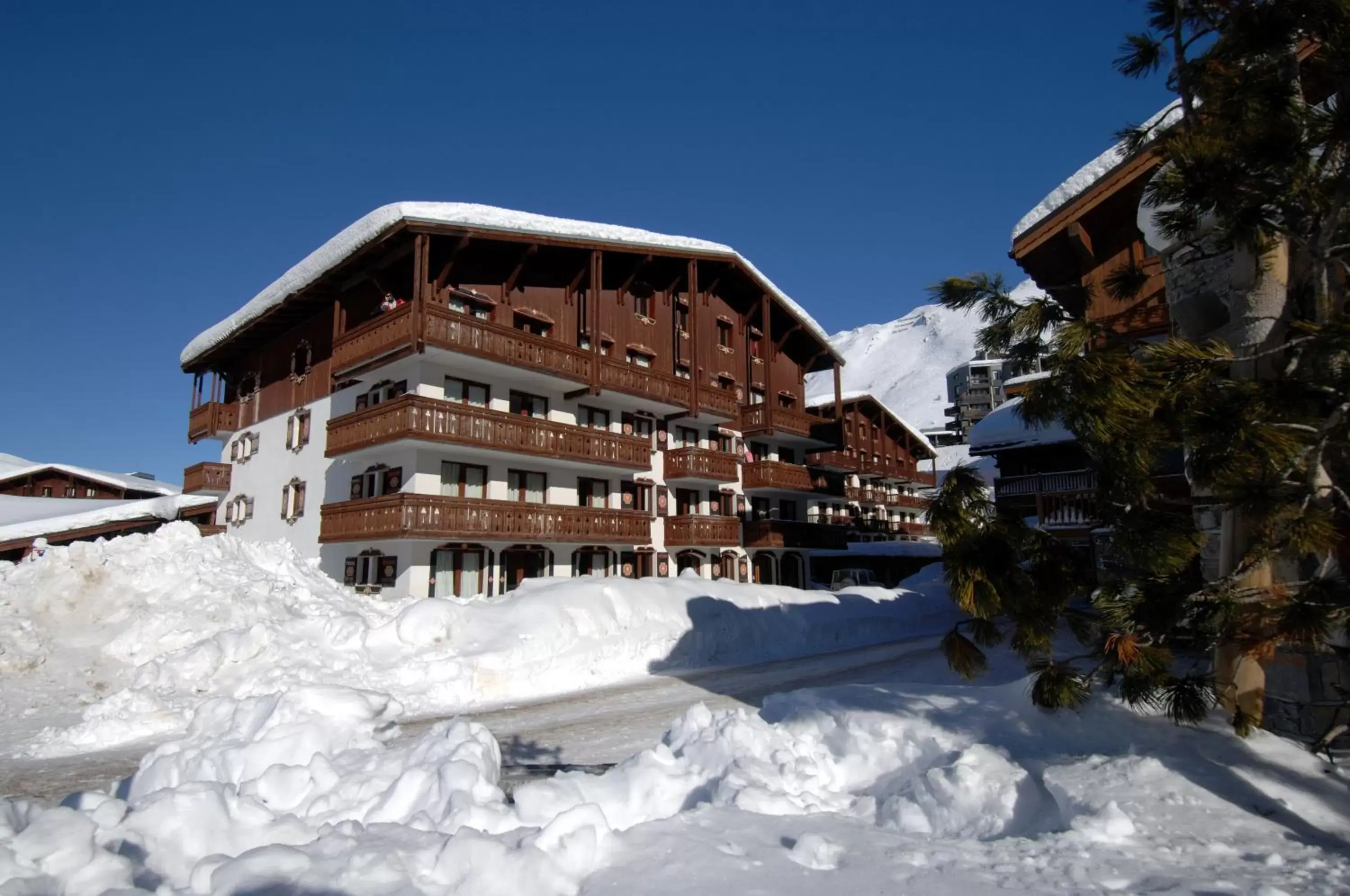 Property building, Winter in Odalys Chalet Alpina