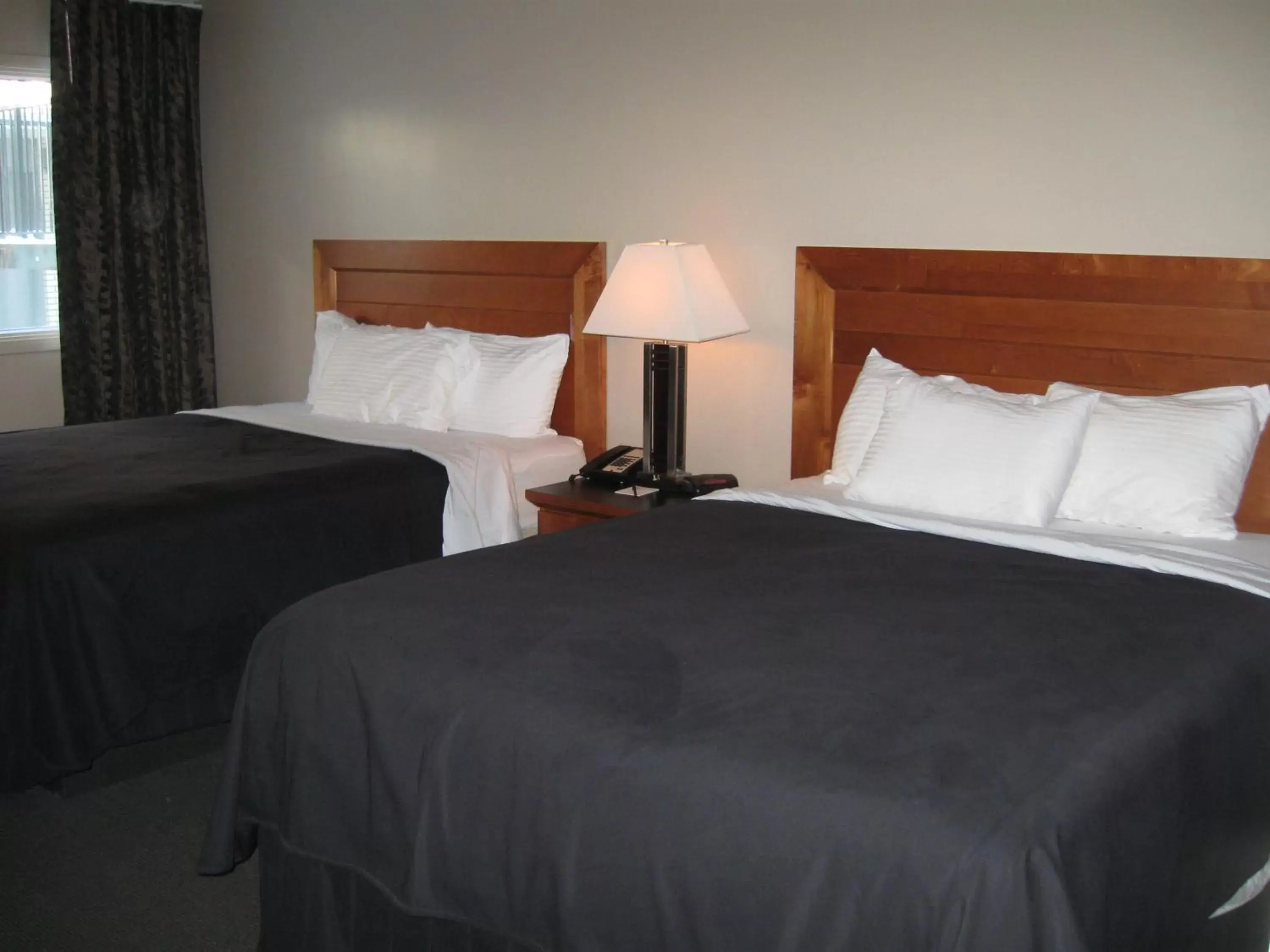 Bed in Royal Hotel Lloydminster