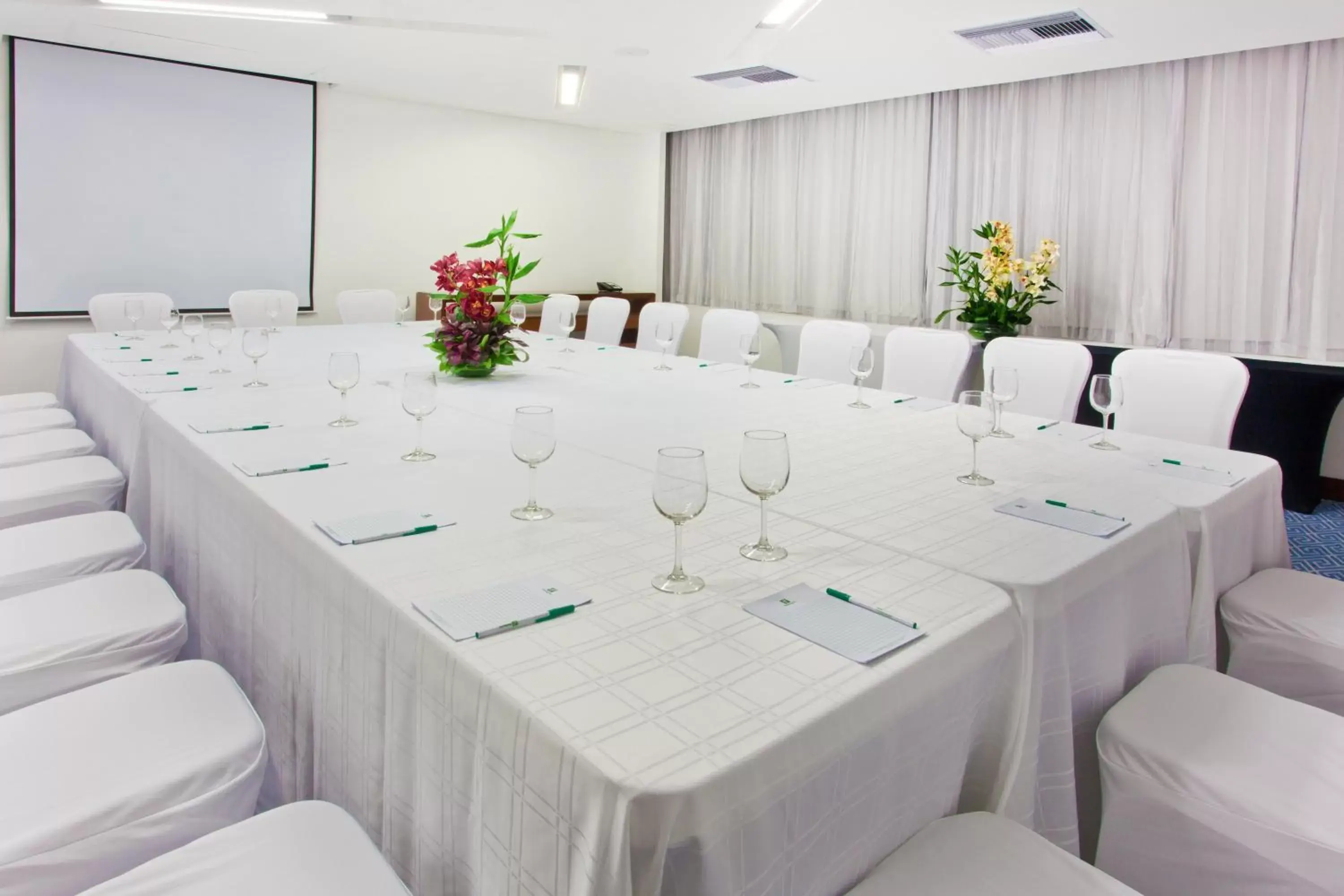 Spa and wellness centre/facilities, Business Area/Conference Room in Holiday Inn Cartagena Morros, an IHG Hotel