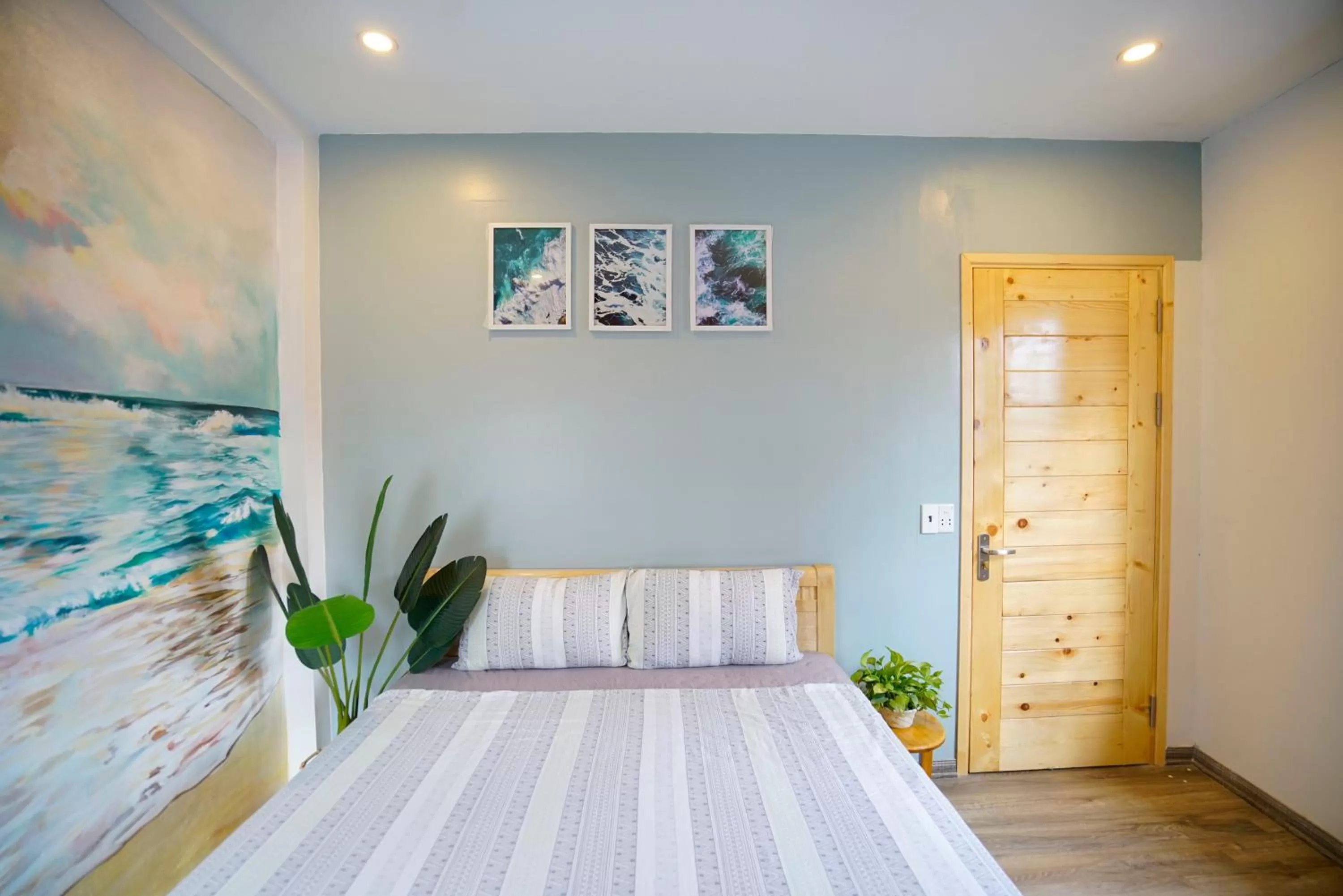 Bedroom, Bed in Halong bay Almorhome