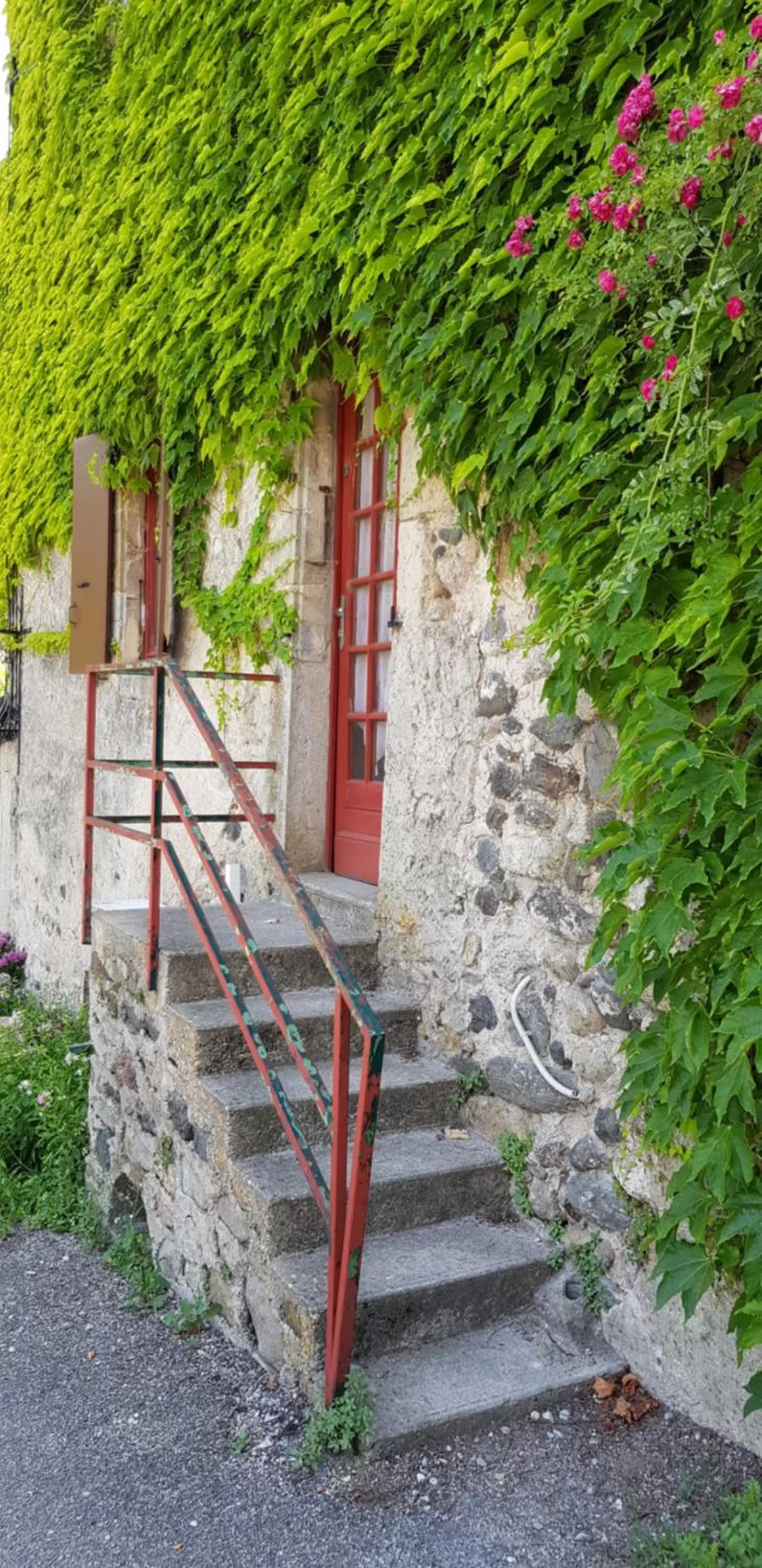 Facade/entrance in Le Moulin D'onclaire Camping et chambres d'hôtes