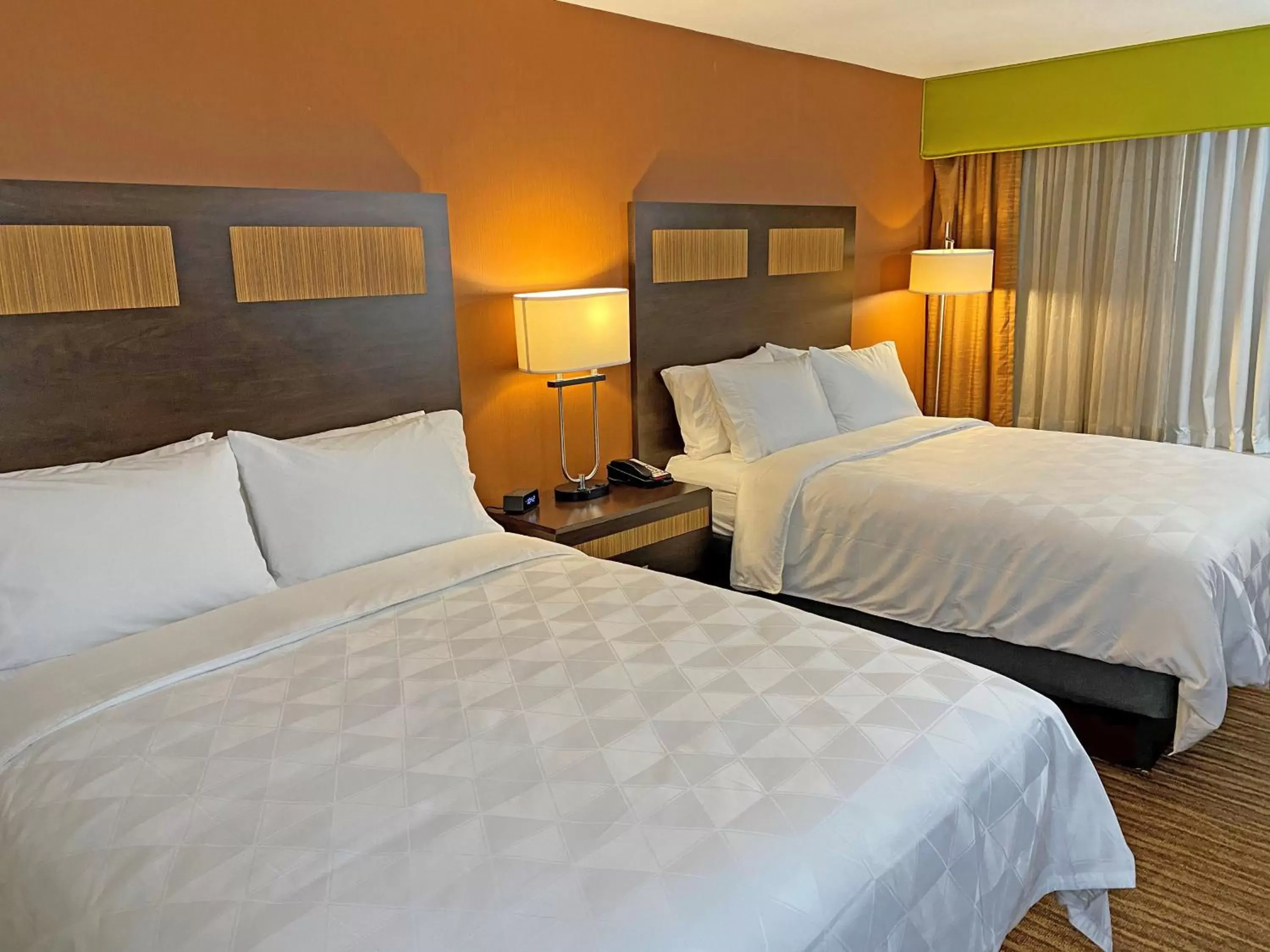 Photo of the whole room, Bed in Holiday Inn Danbury-Bethel at I-84, an IHG Hotel