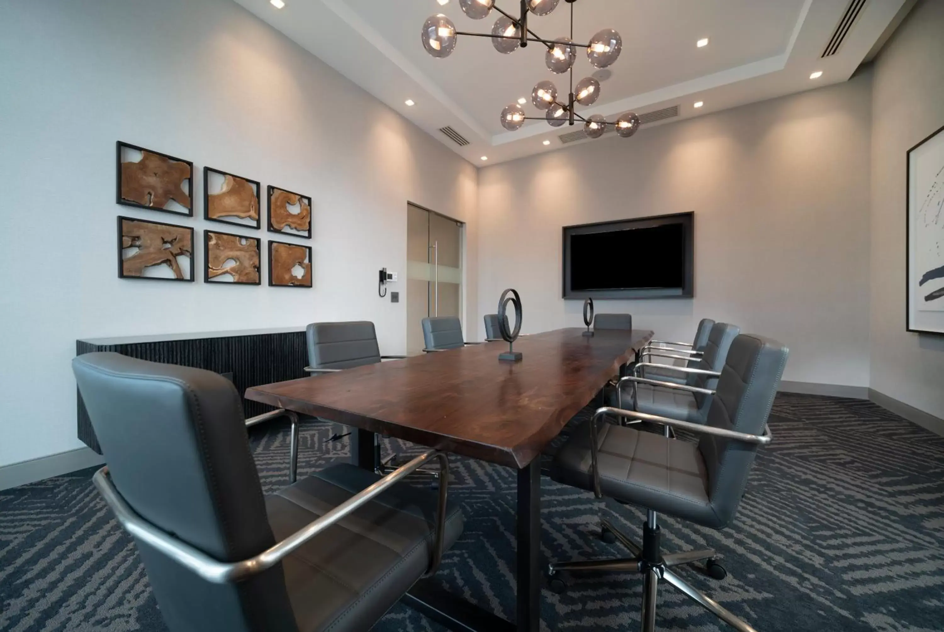 Meeting/conference room in Holiday Inn Express - Boston Logan Airport - Revere, an IHG Hotel