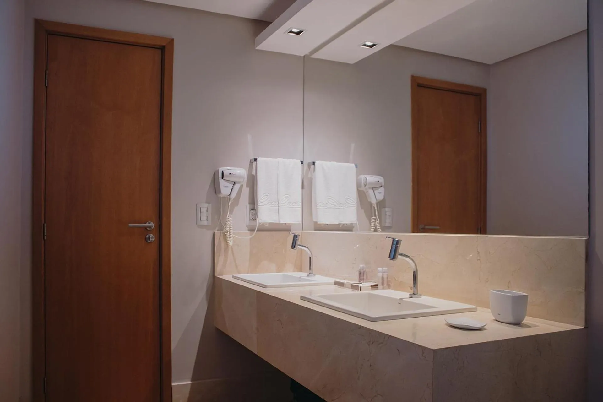 Bathroom in Carmel Cumbuco Resort