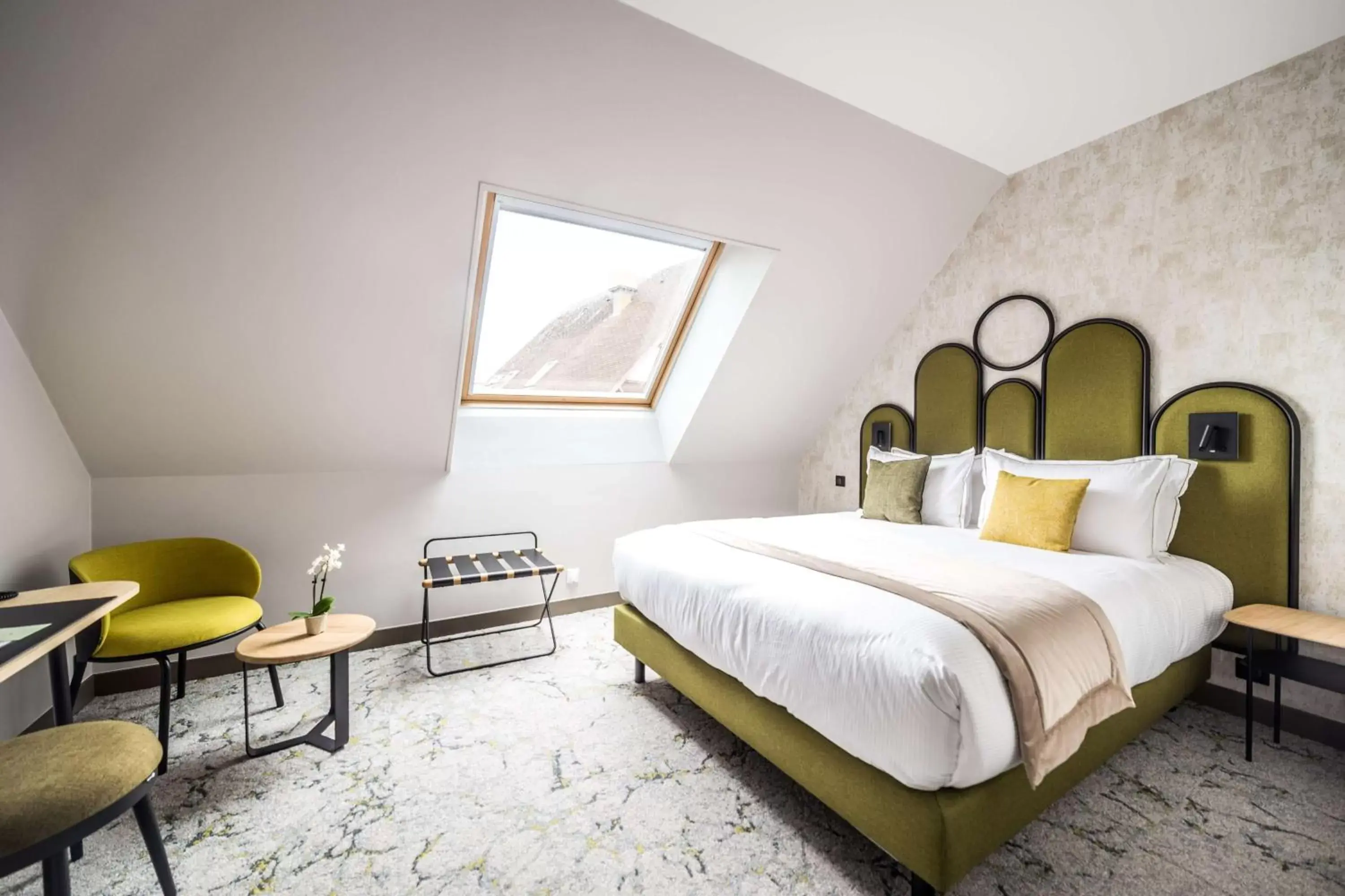 Bedroom, Bed in Best Western Le Relais du Vigneron