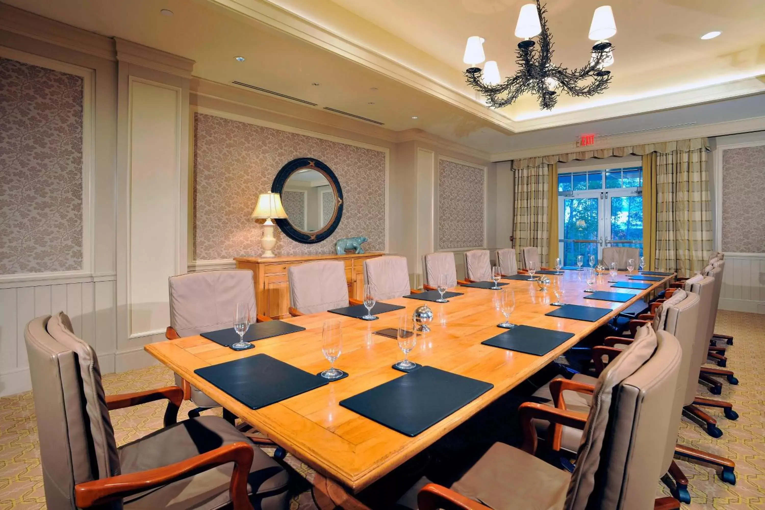 Meeting/conference room in JW Marriott The Rosseau Muskoka Resort & Spa