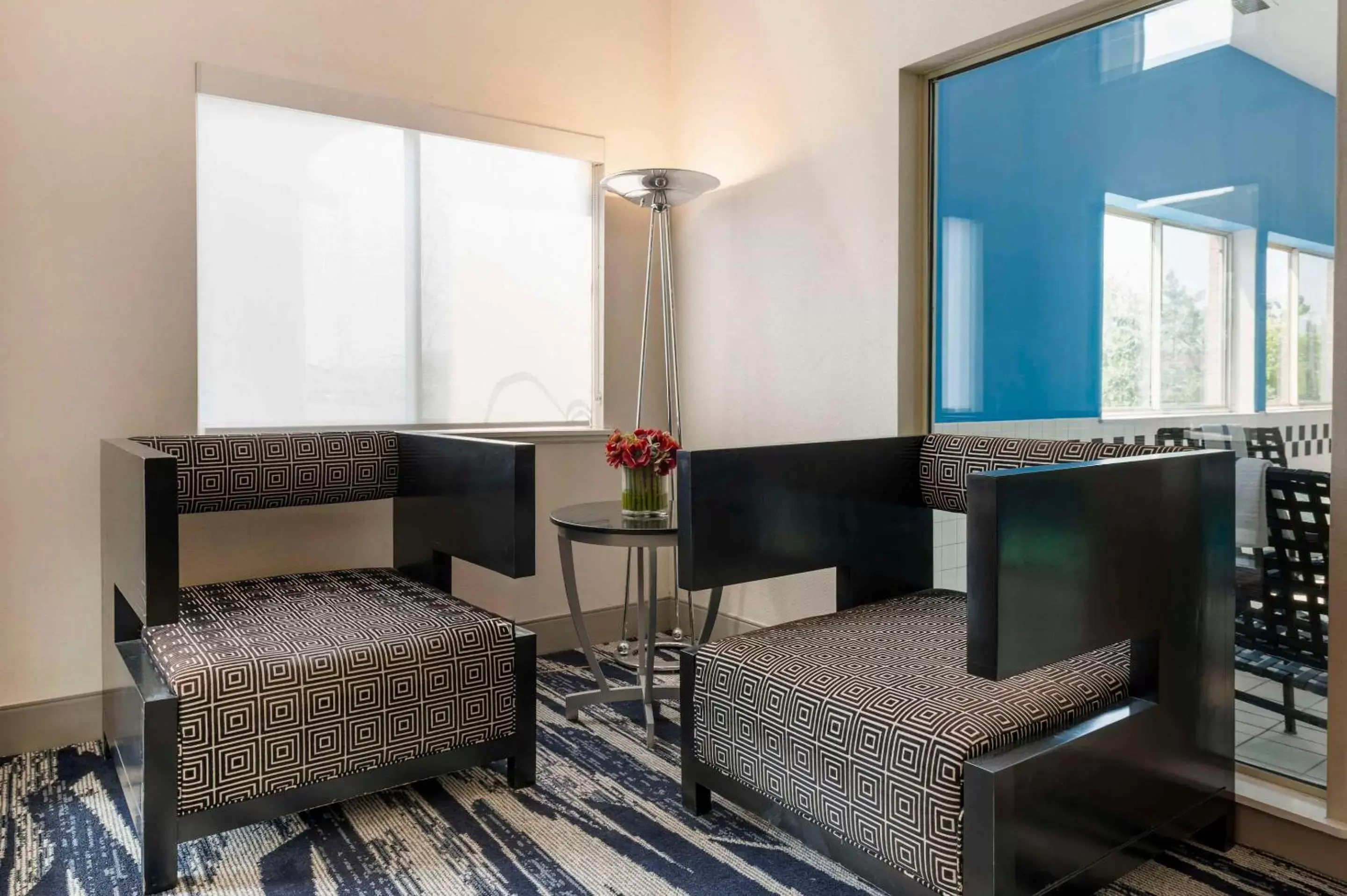 Lobby or reception, Seating Area in Comfort Inn Near Indiana Premium Outlets