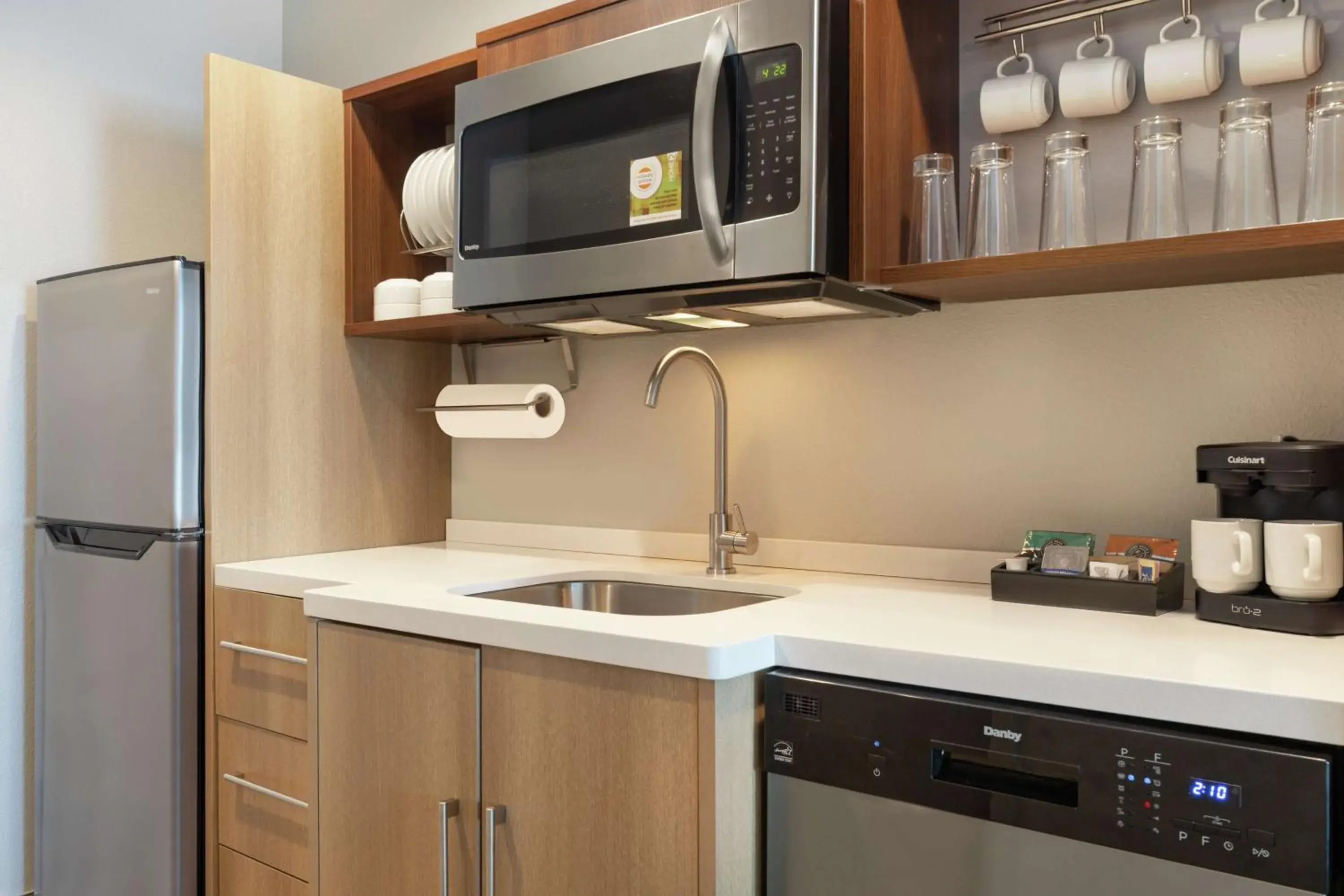 Kitchen or kitchenette, Kitchen/Kitchenette in Home2 Suites by Hilton Vicksburg, MS