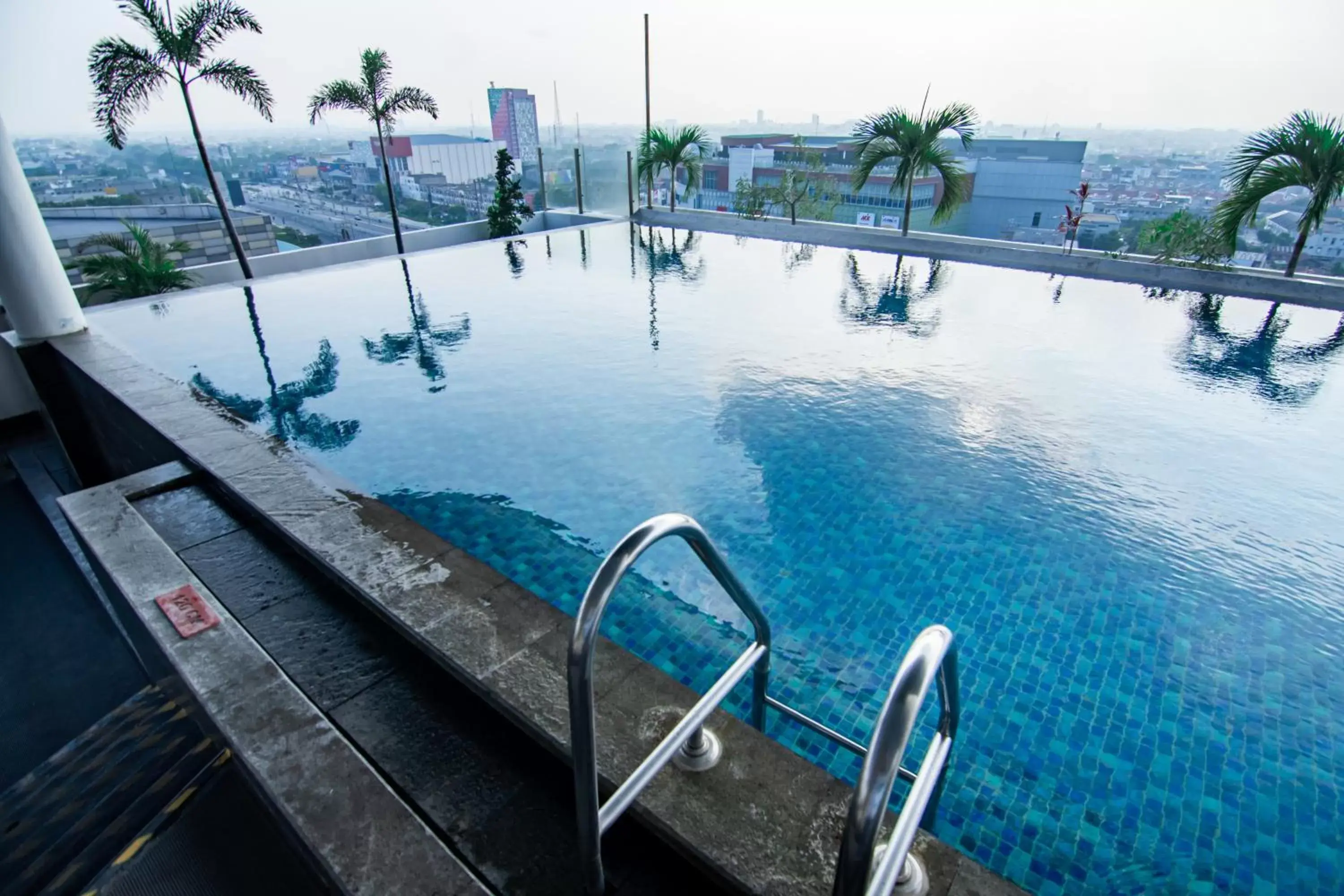 Property building, Swimming Pool in Swiss-Belinn SKA Pekanbaru