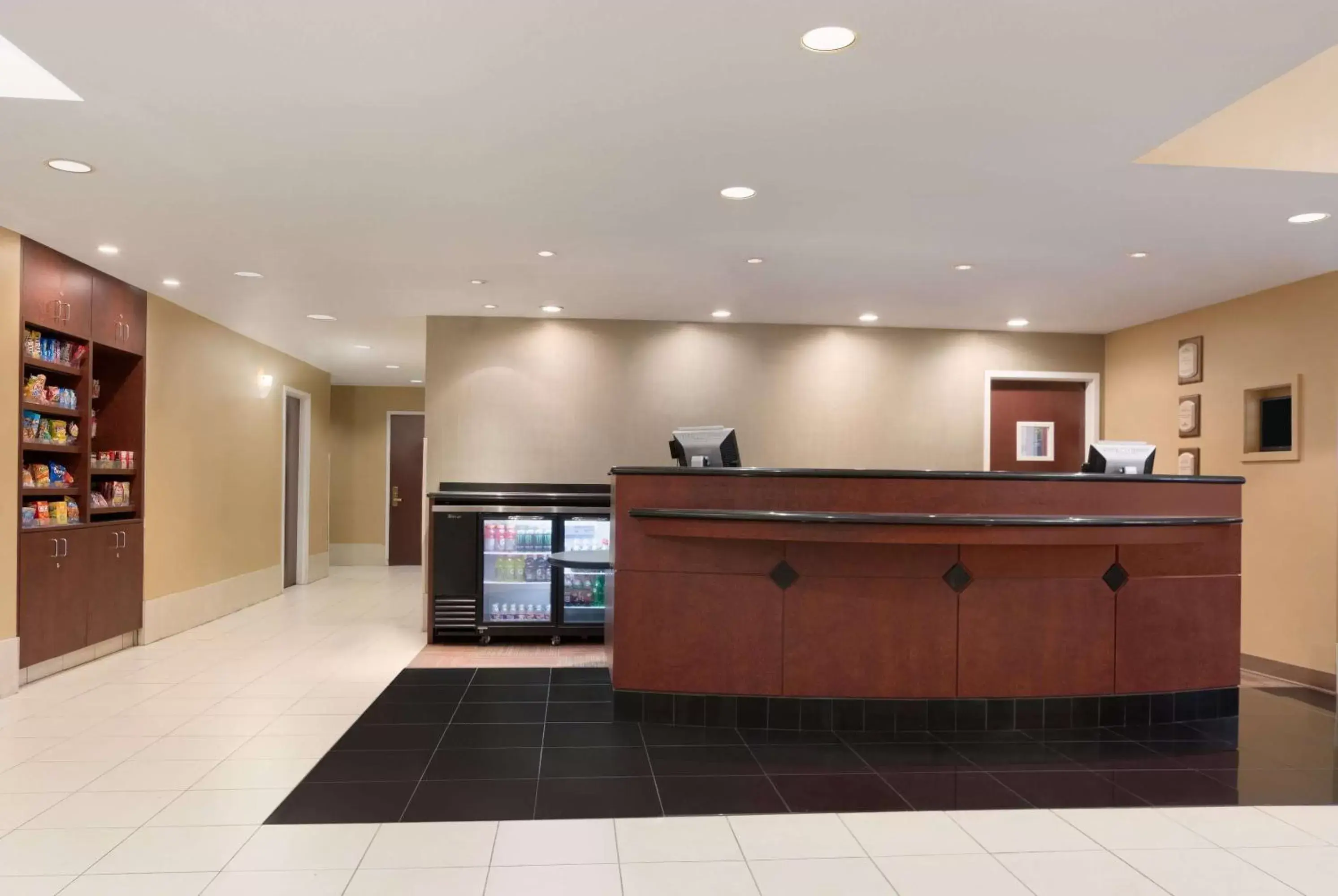 Lobby or reception, Lobby/Reception in Hawthorn Suites by Wyndham College Station