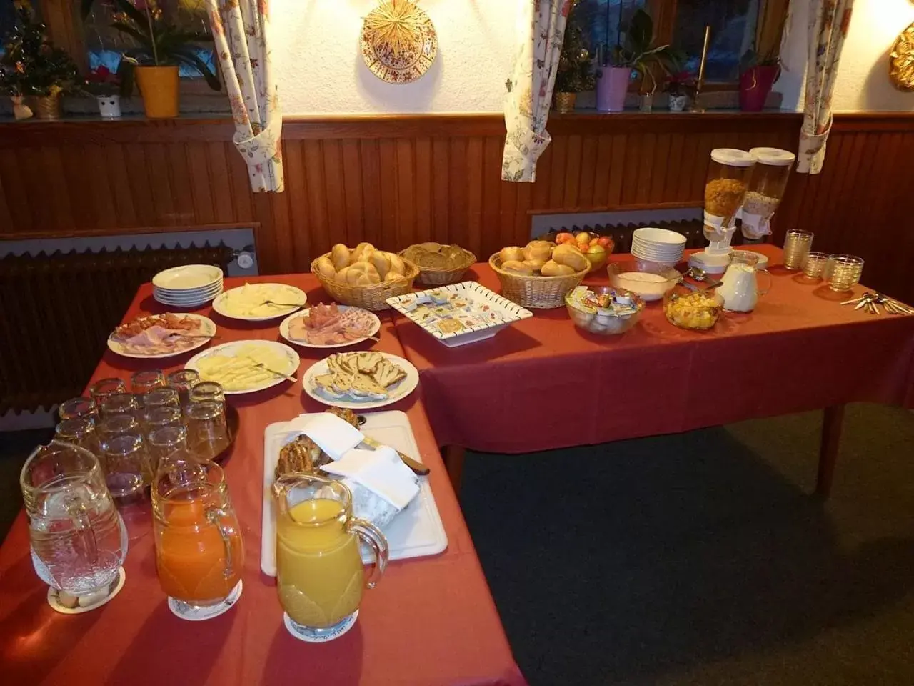 Breakfast in Gästehaus Inzeller Hof
