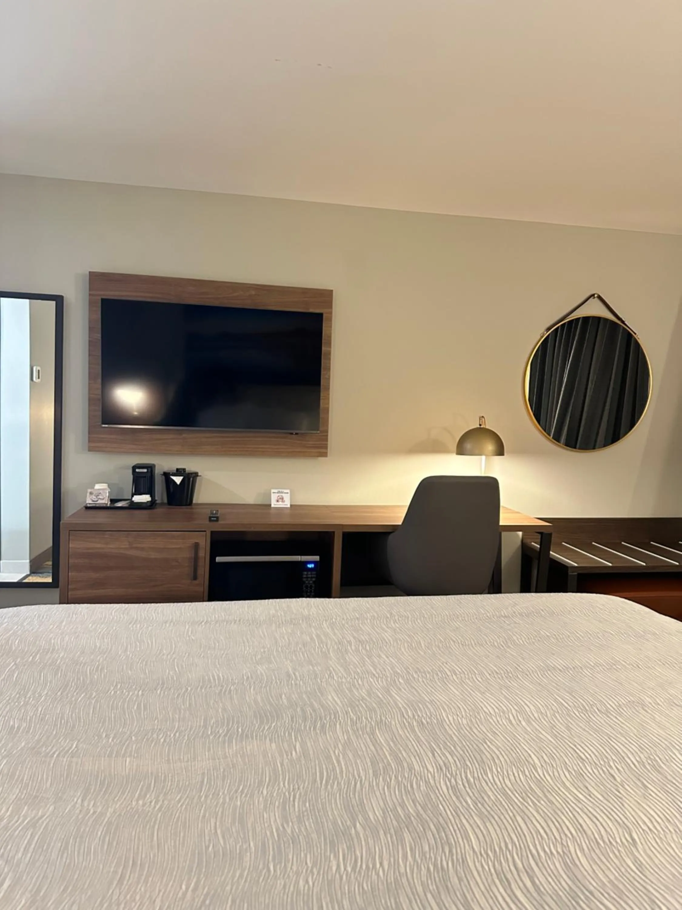 View (from property/room), Bed in La Quinta Inn by Wyndham Columbia NE Fort Jackson