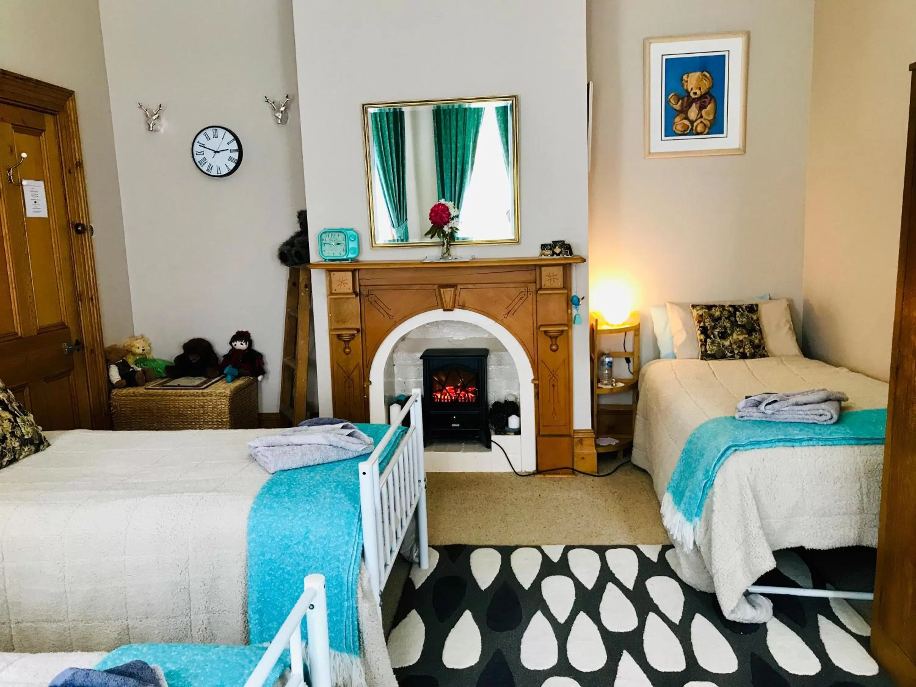 Bedroom, Bed in Stony Rise Cottage B&B