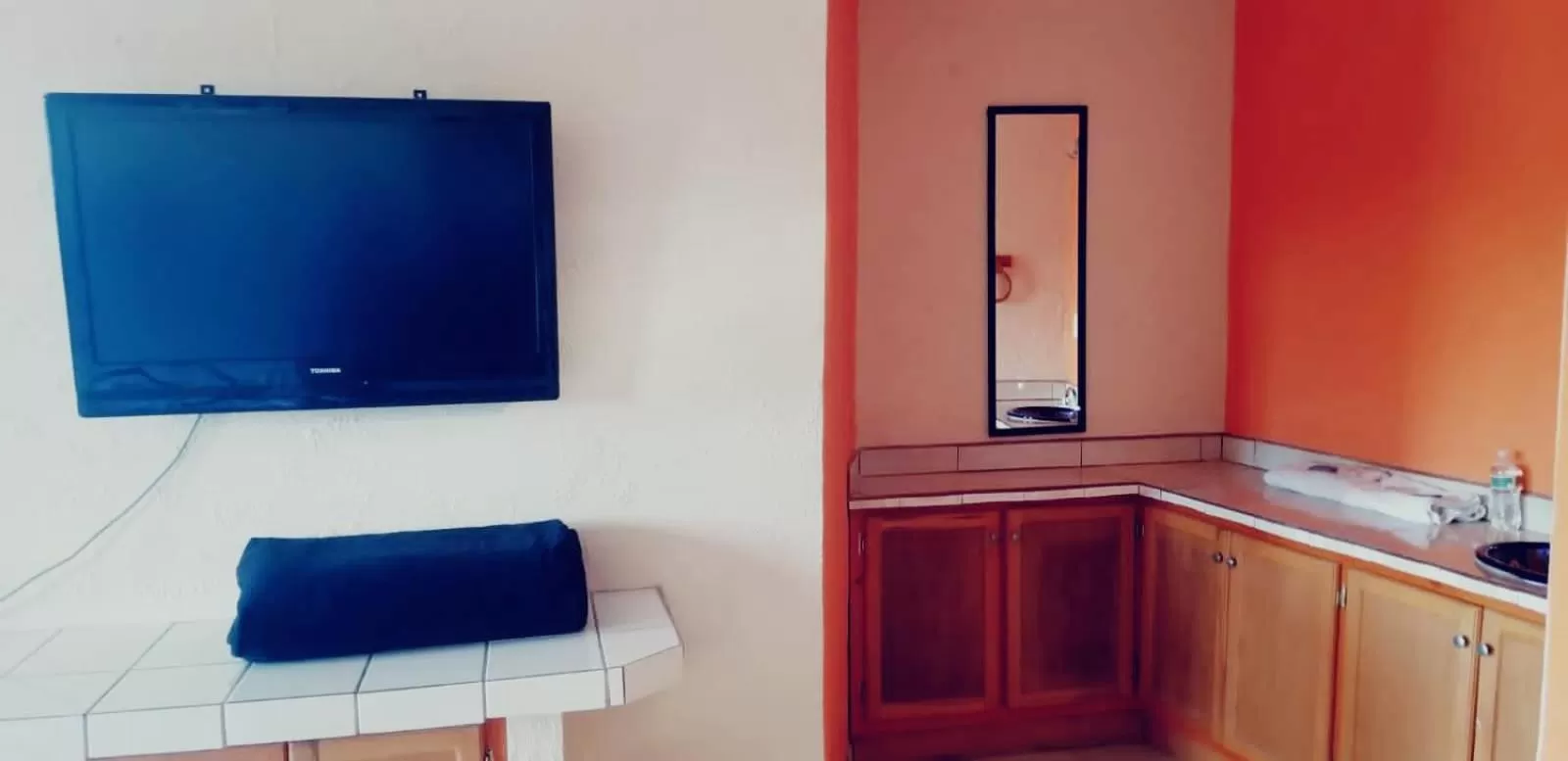 TV/Entertainment Center in Hotel Posada Magdalena