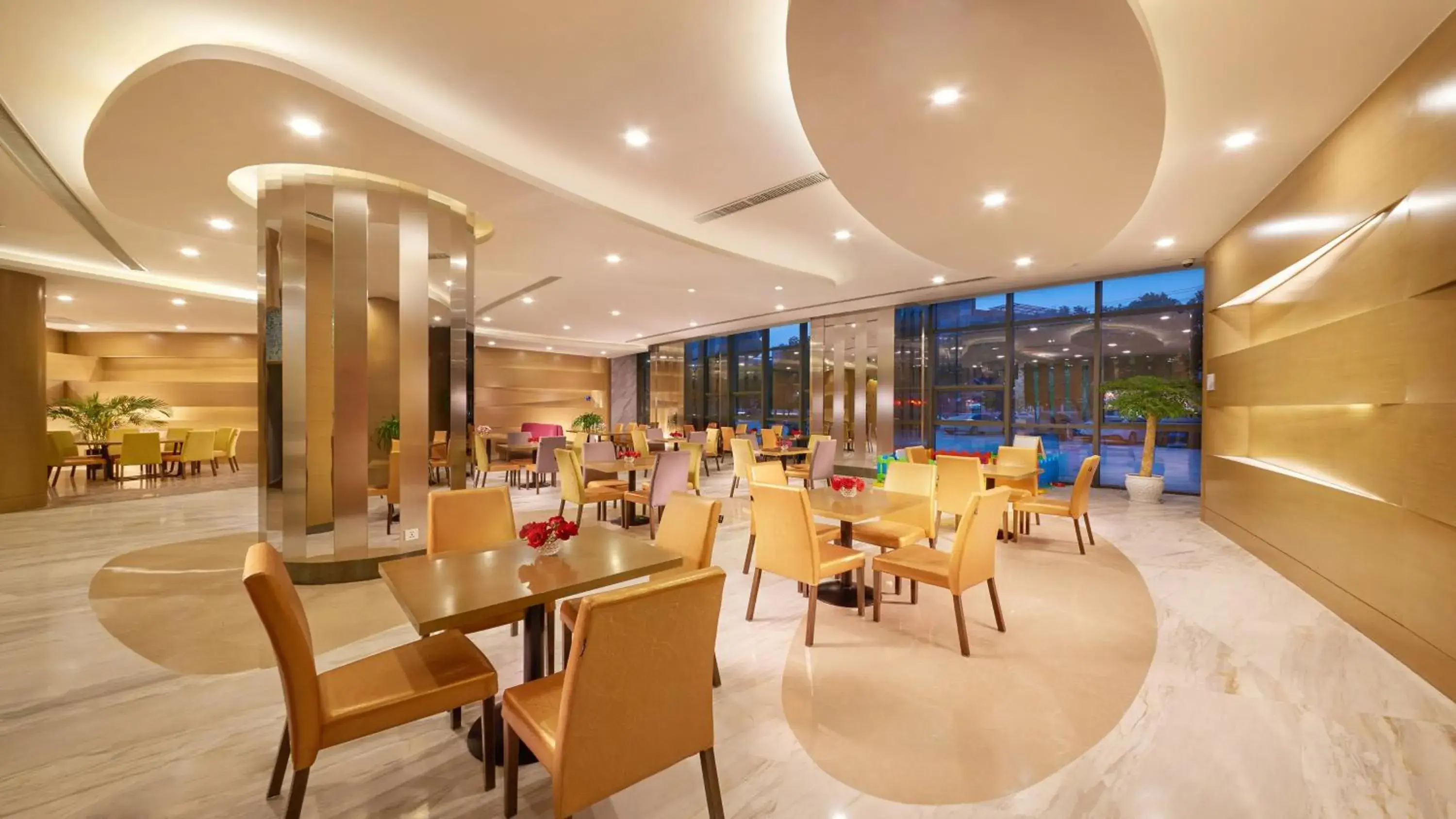 Restaurant/Places to Eat in Holiday Inn Express Nantong Downtown, an IHG Hotel