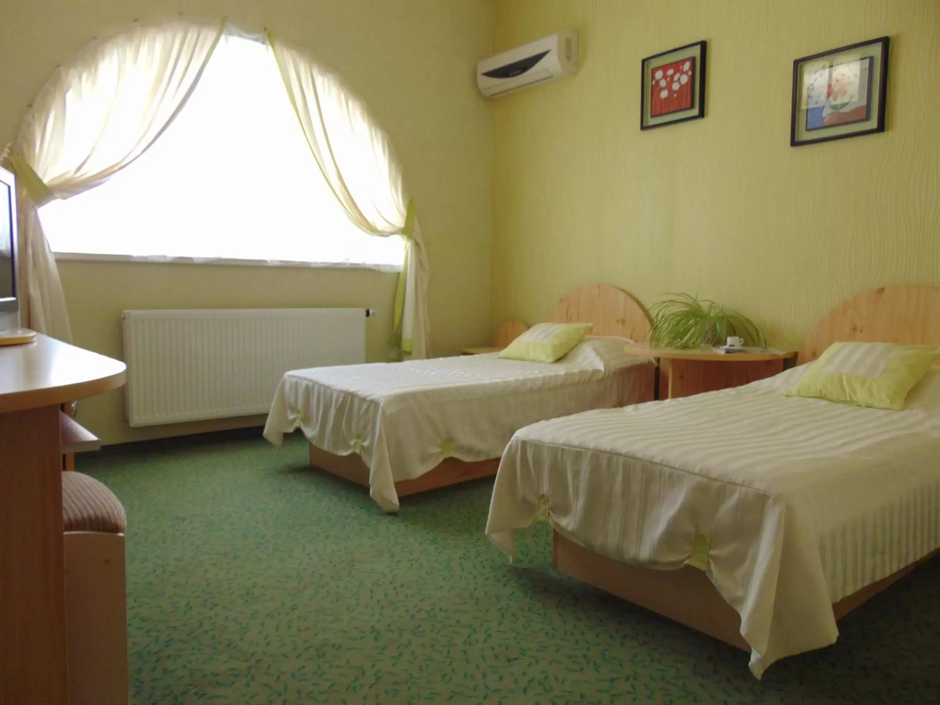 Deluxe Twin Room - single occupancy in Hotel Serpanok Deluxe Twin Room - single occupancy in Hotel Serpanok