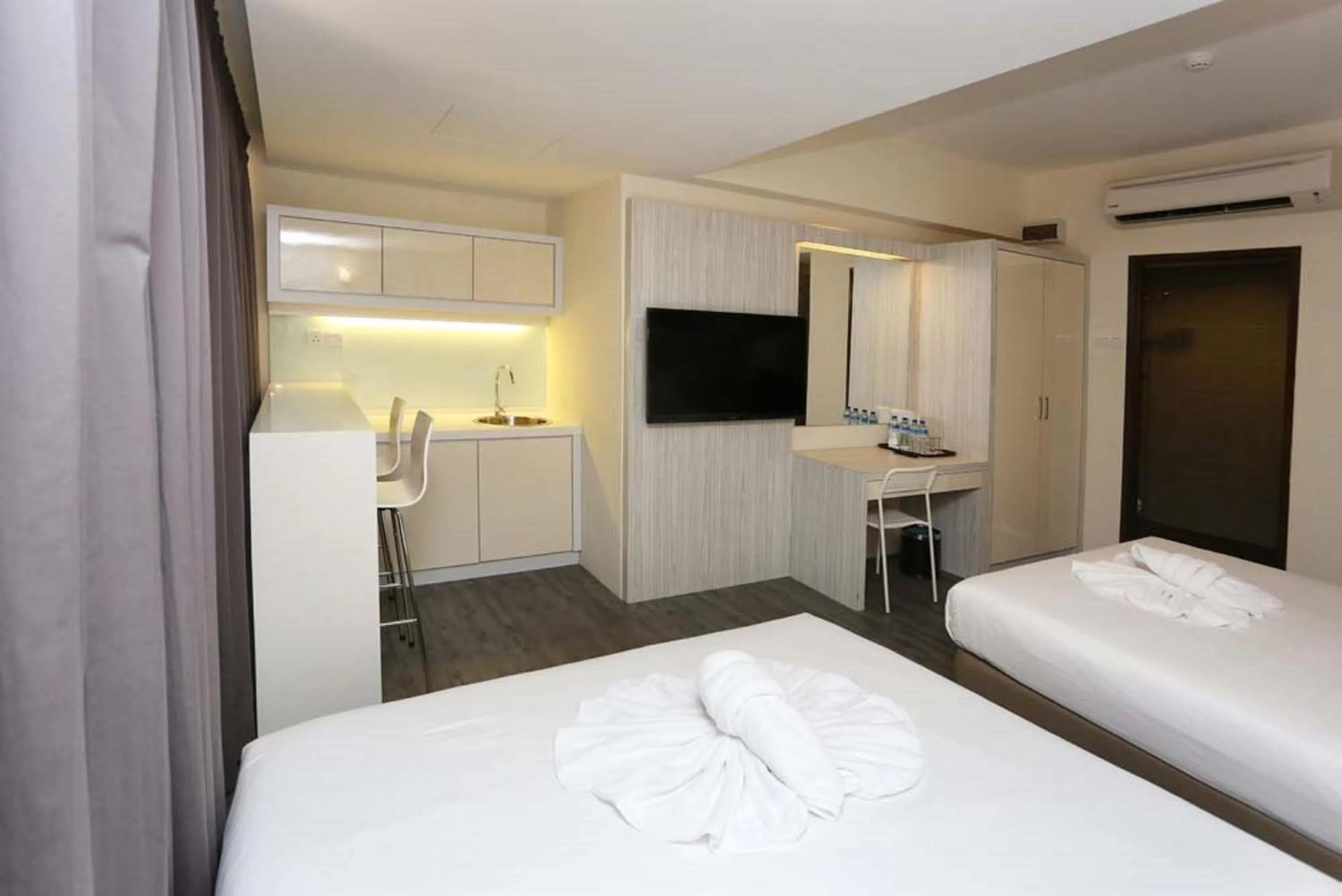 Bed in Hotel Westree KL Sentral