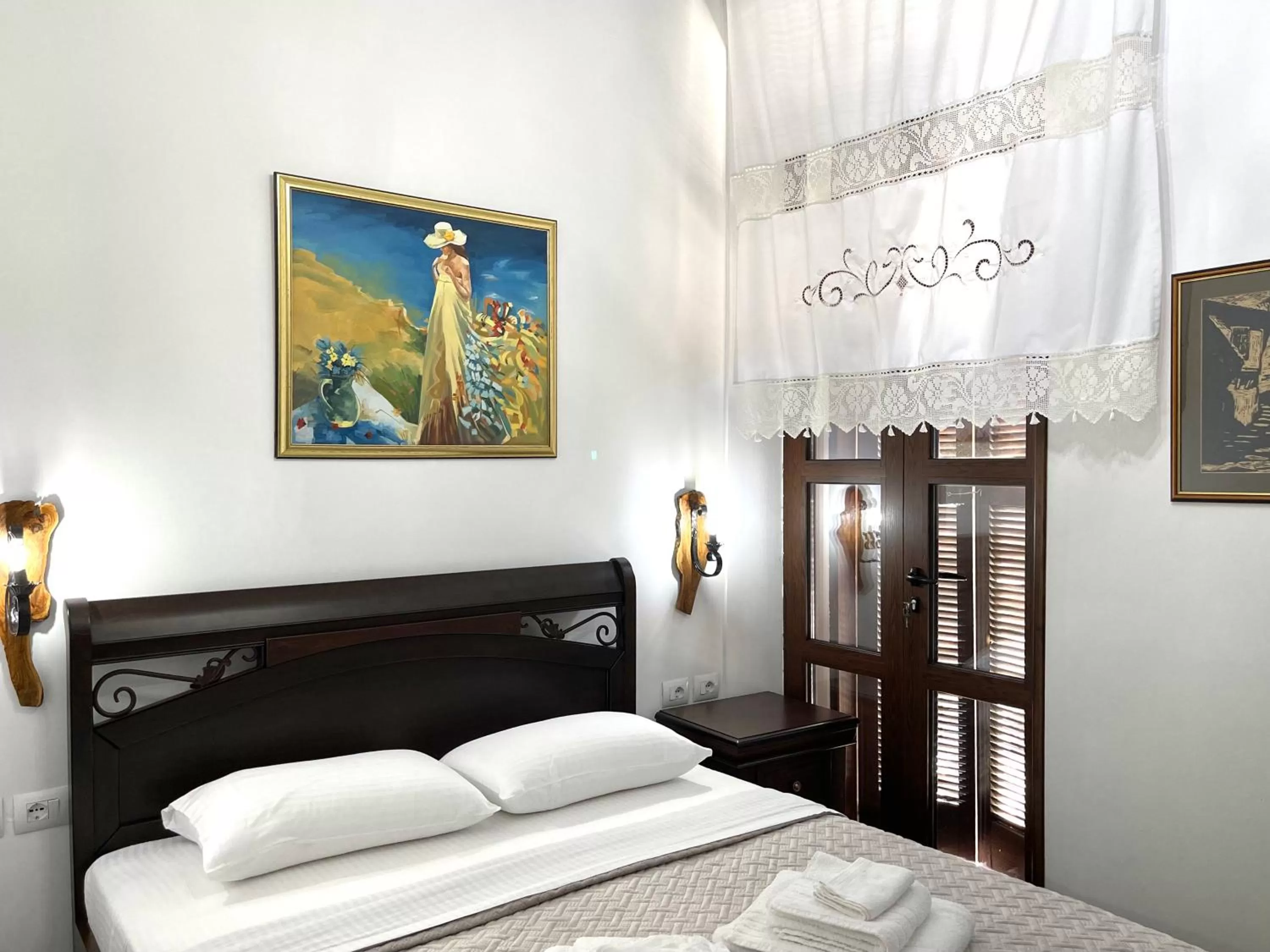 Bed in White House Berat