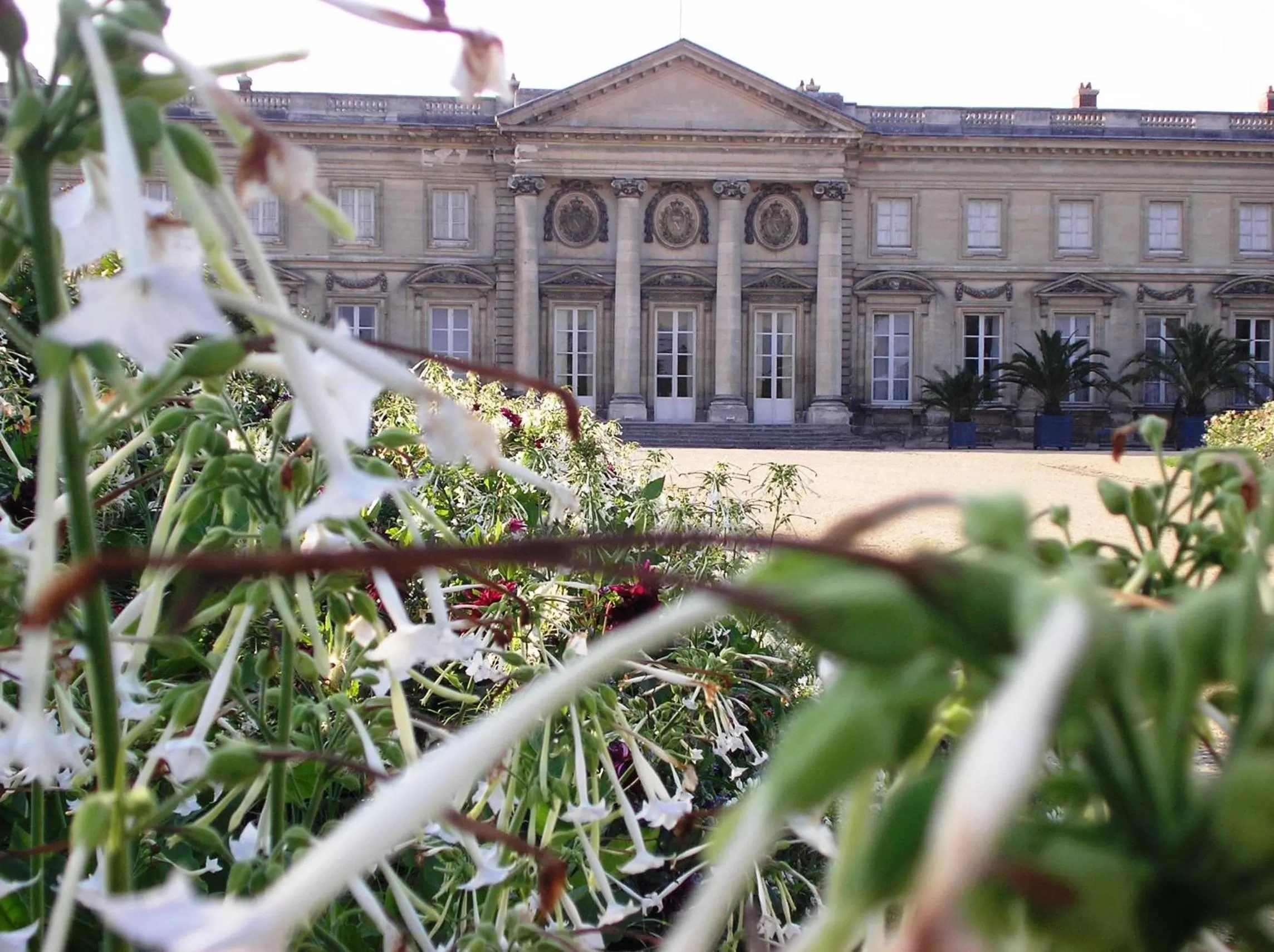 Nearby landmark in Mercure Compiègne Sud