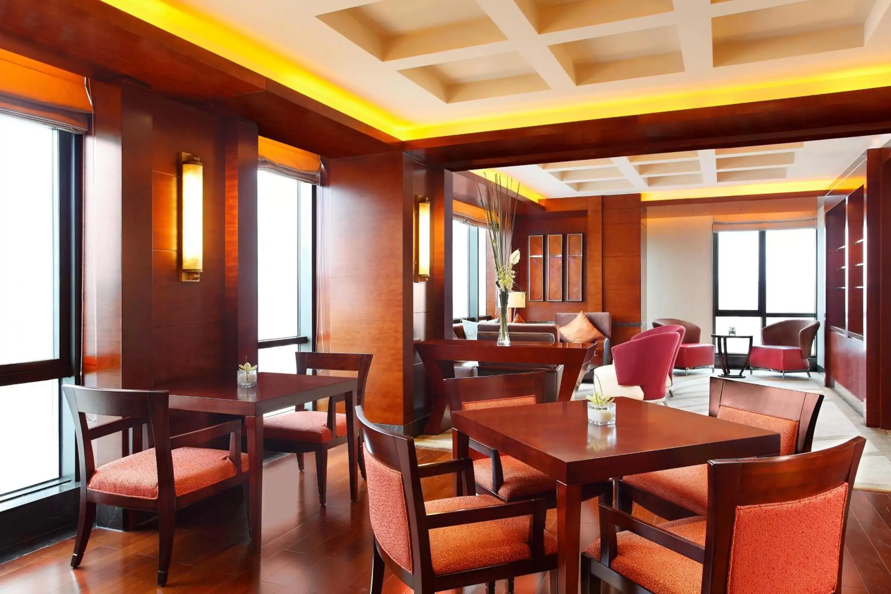 Lounge or bar, Restaurant/Places to Eat in Sheraton Wenzhou Hotel